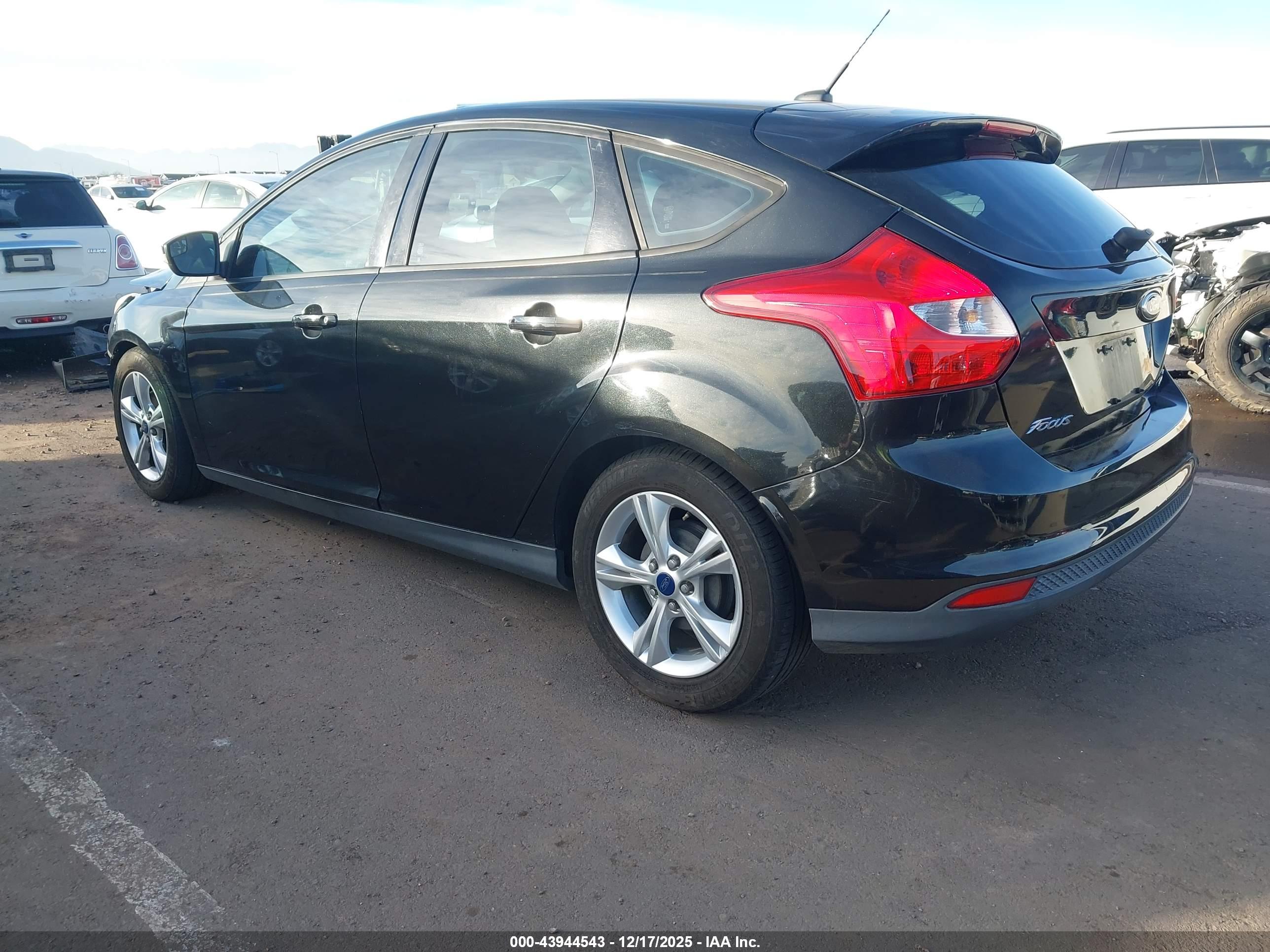 FORD FOCUS image 3