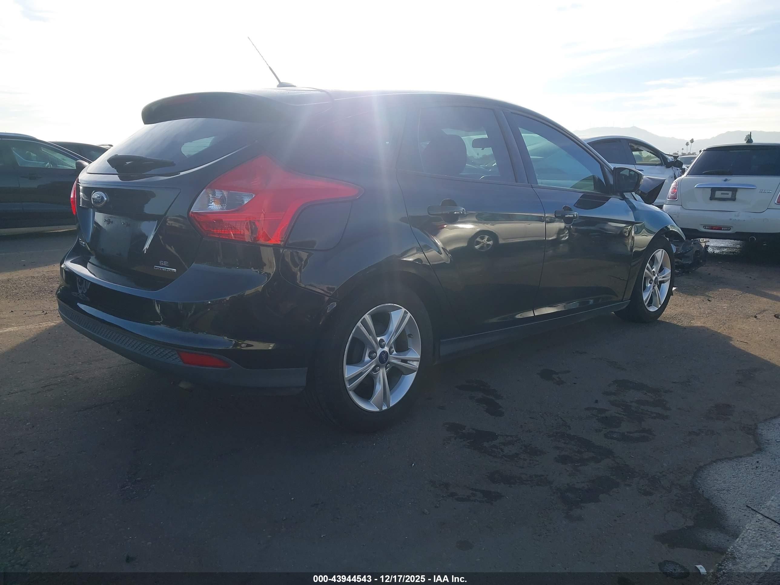 FORD FOCUS image 4