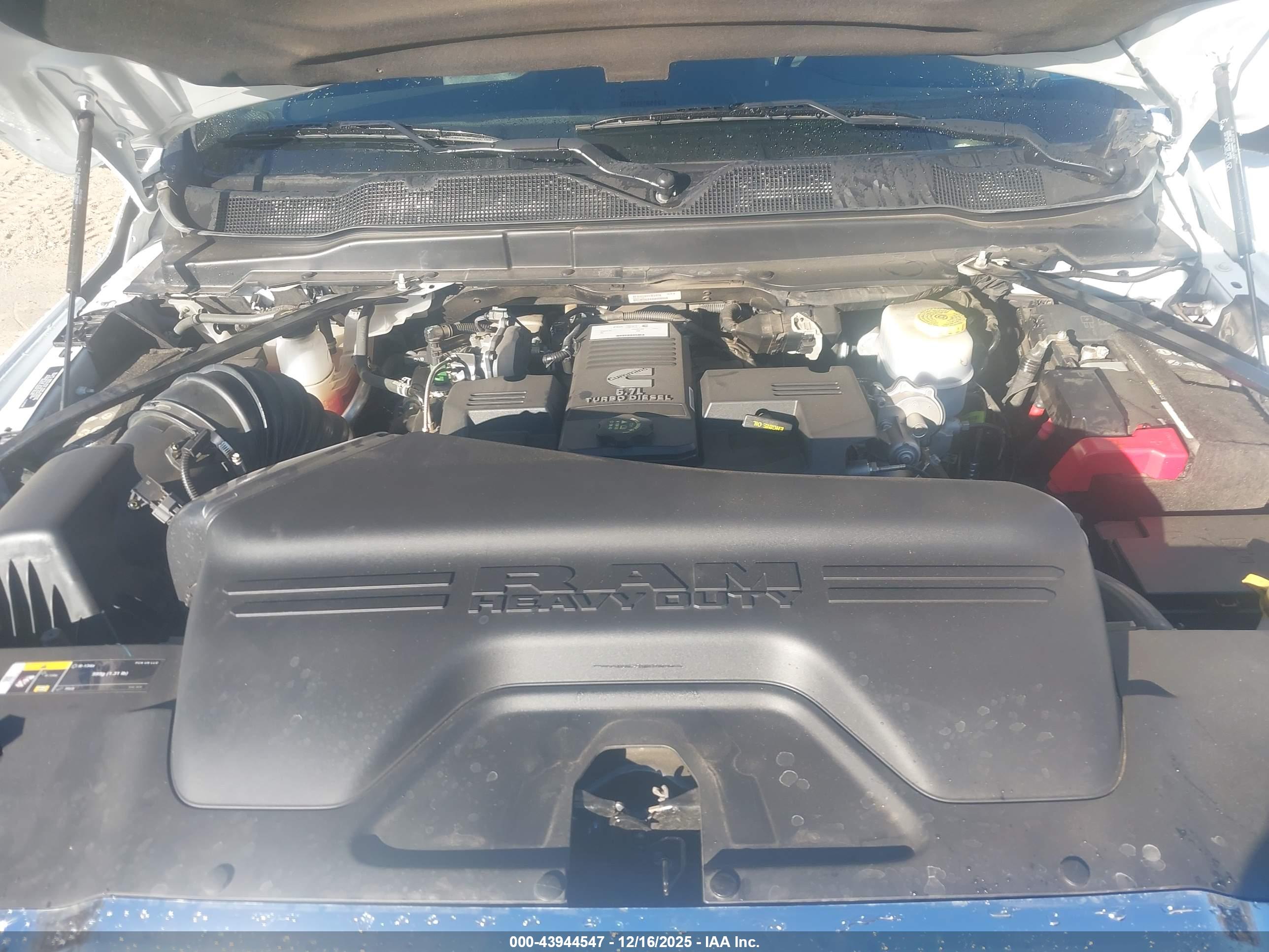 RAM 2500 image 10
