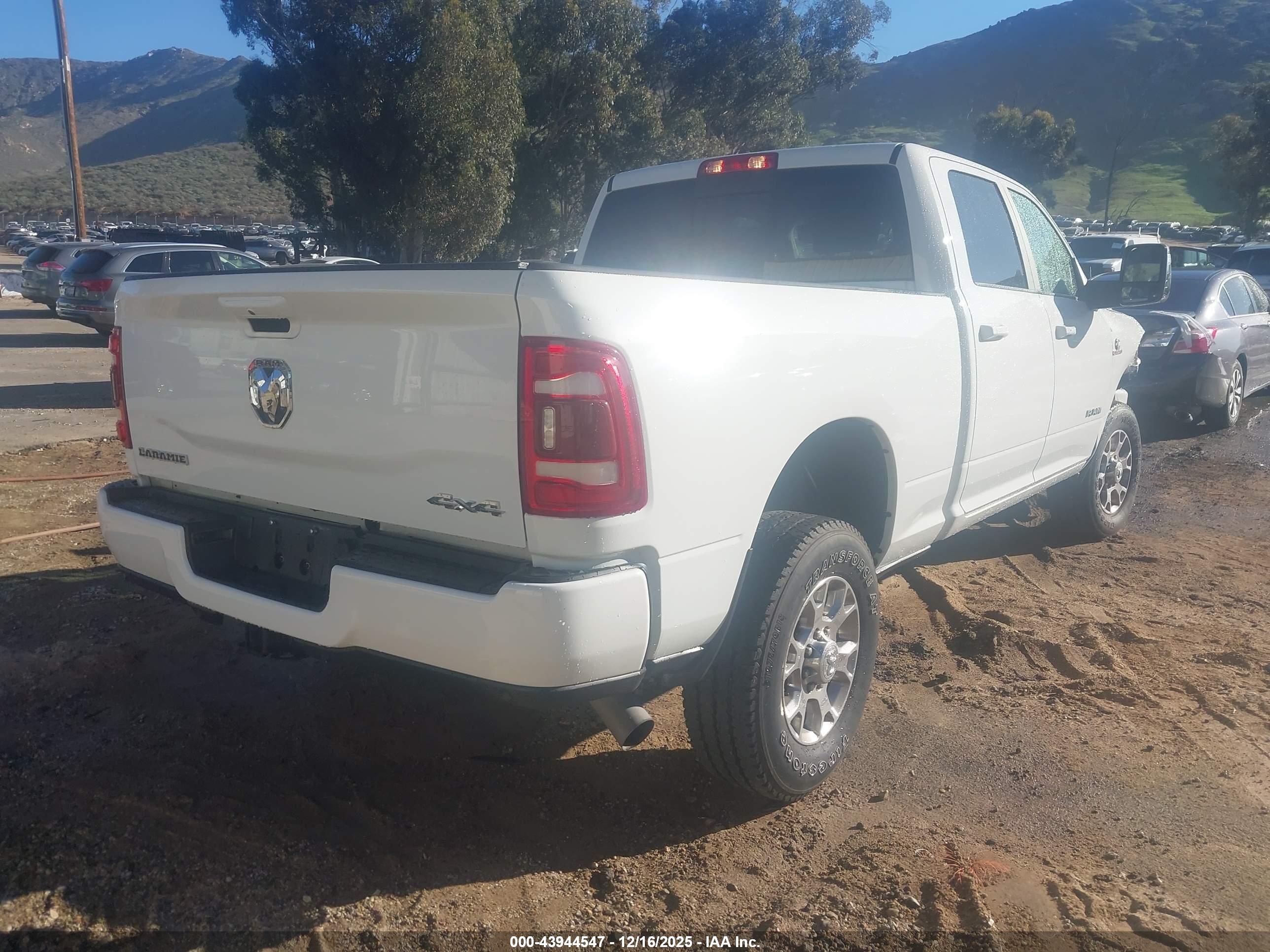 RAM 2500 image 4