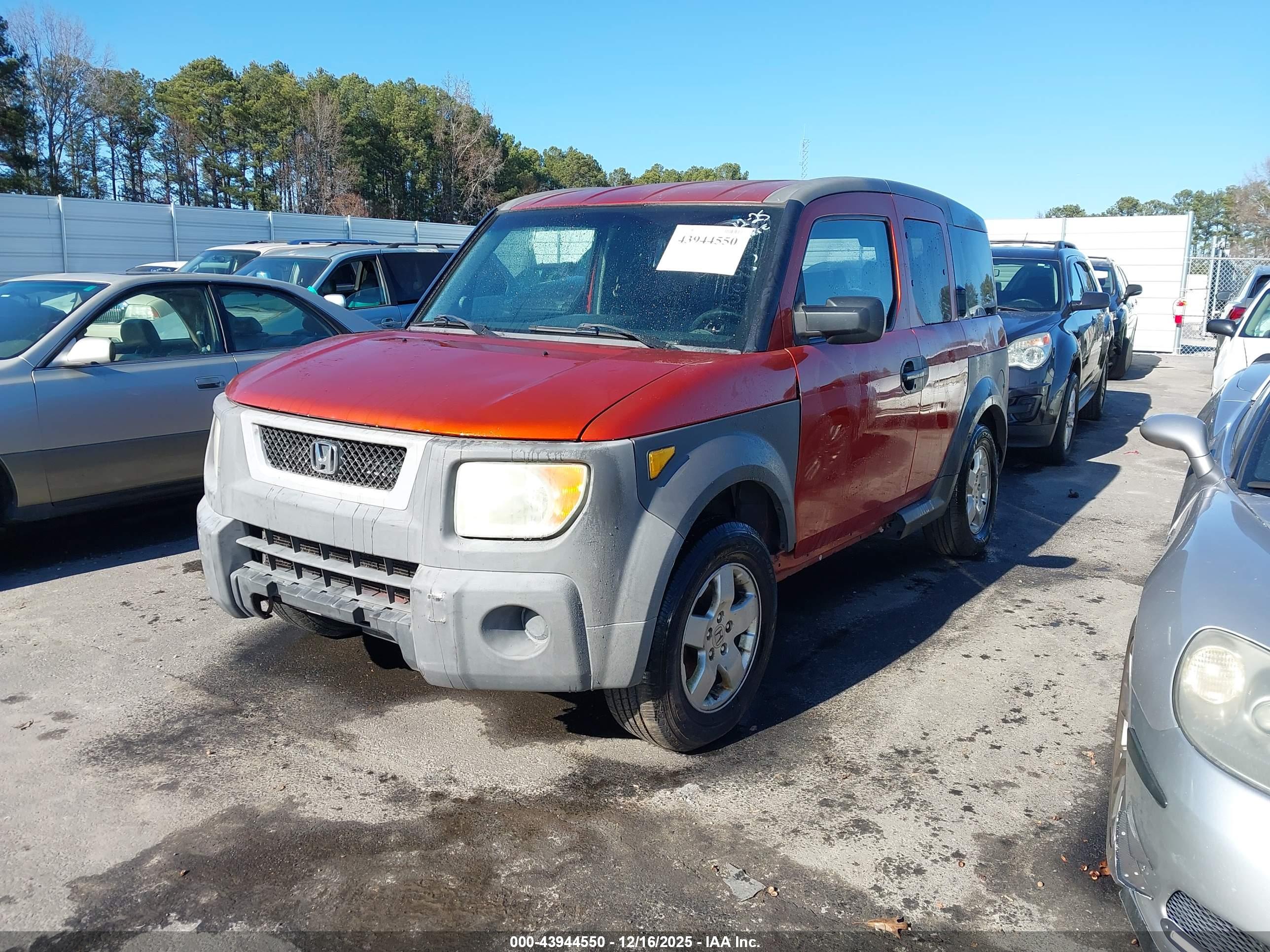 HONDA ELEMENT image 2