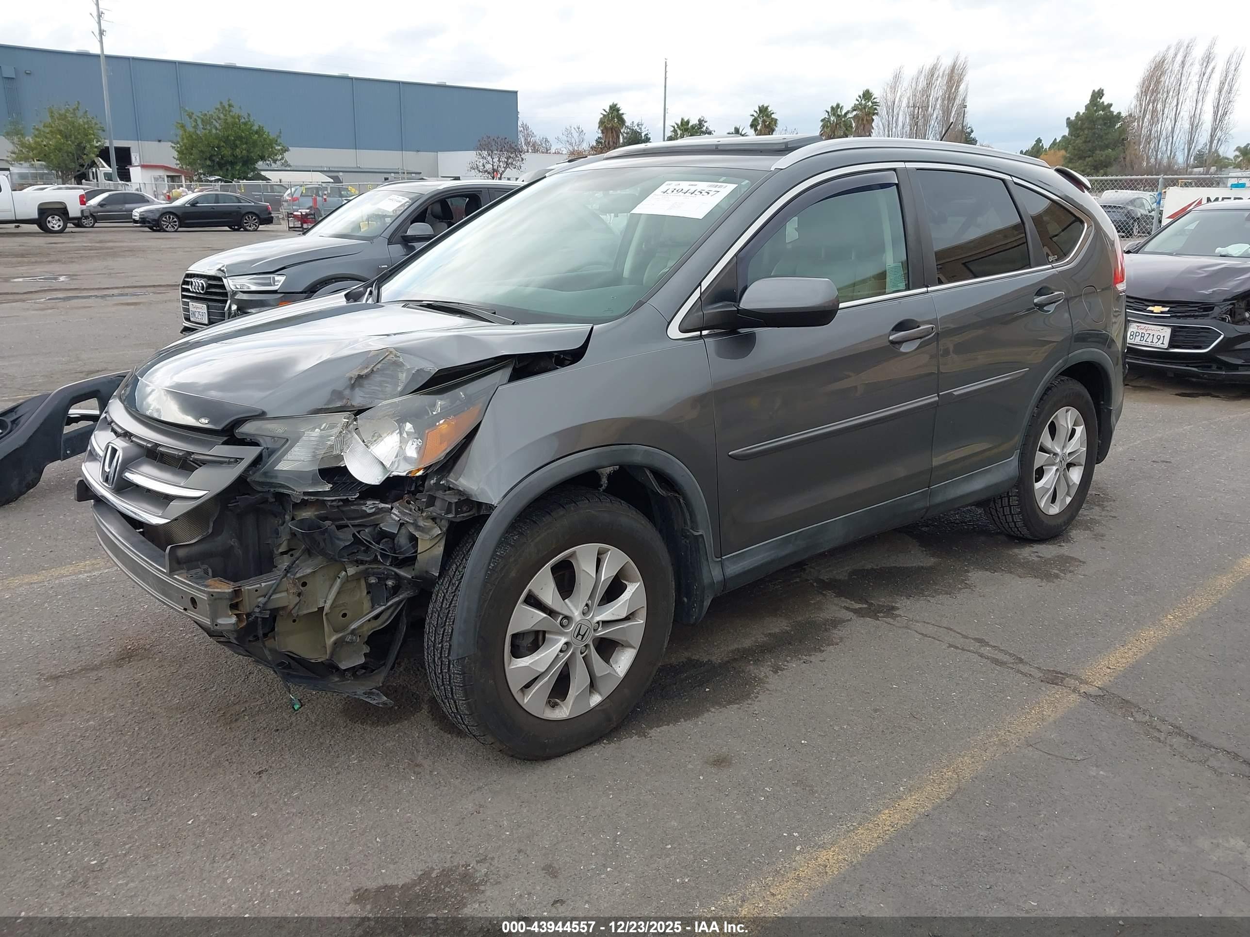 HONDA CR-V image 2