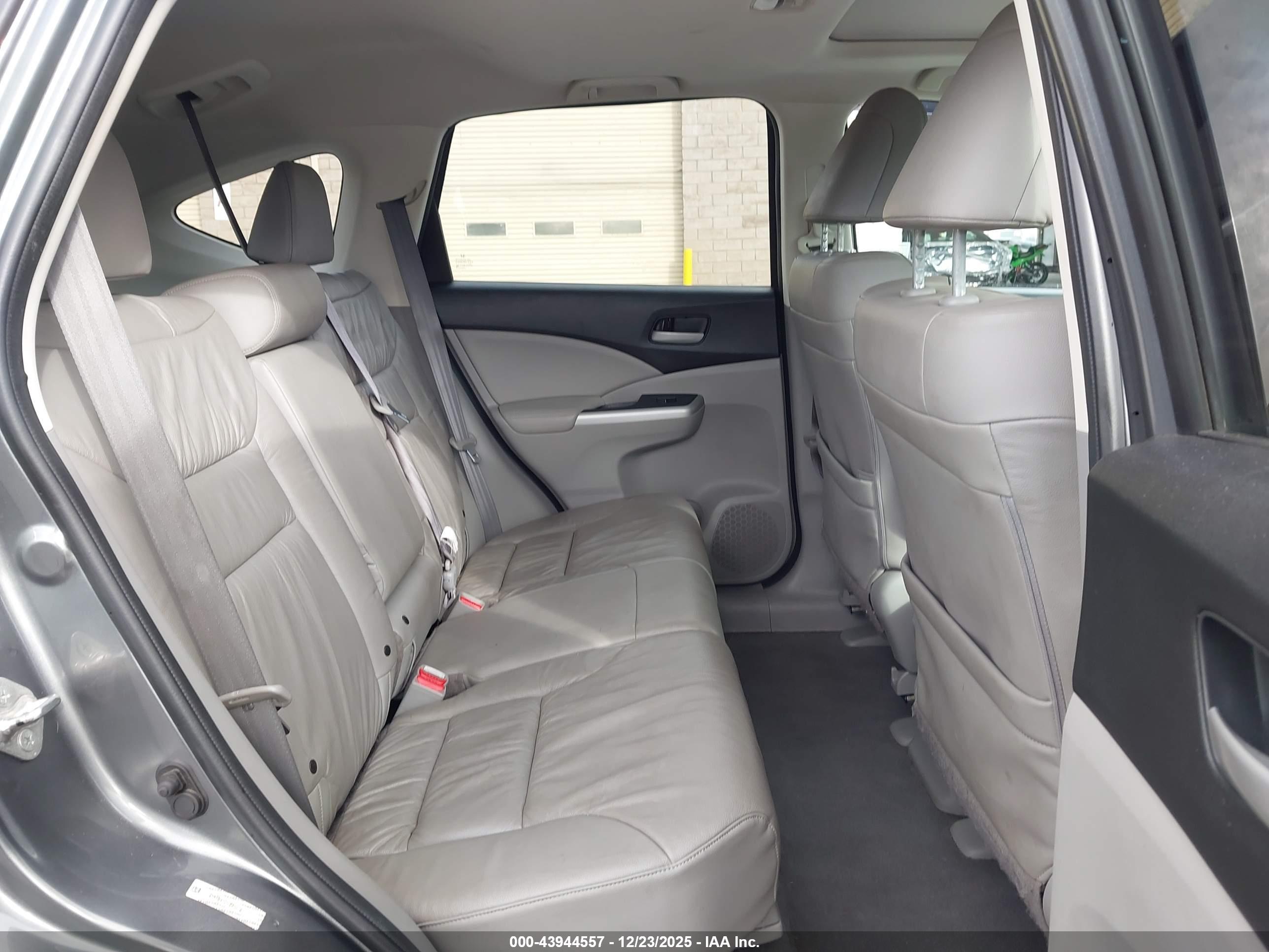 HONDA CR-V image 8