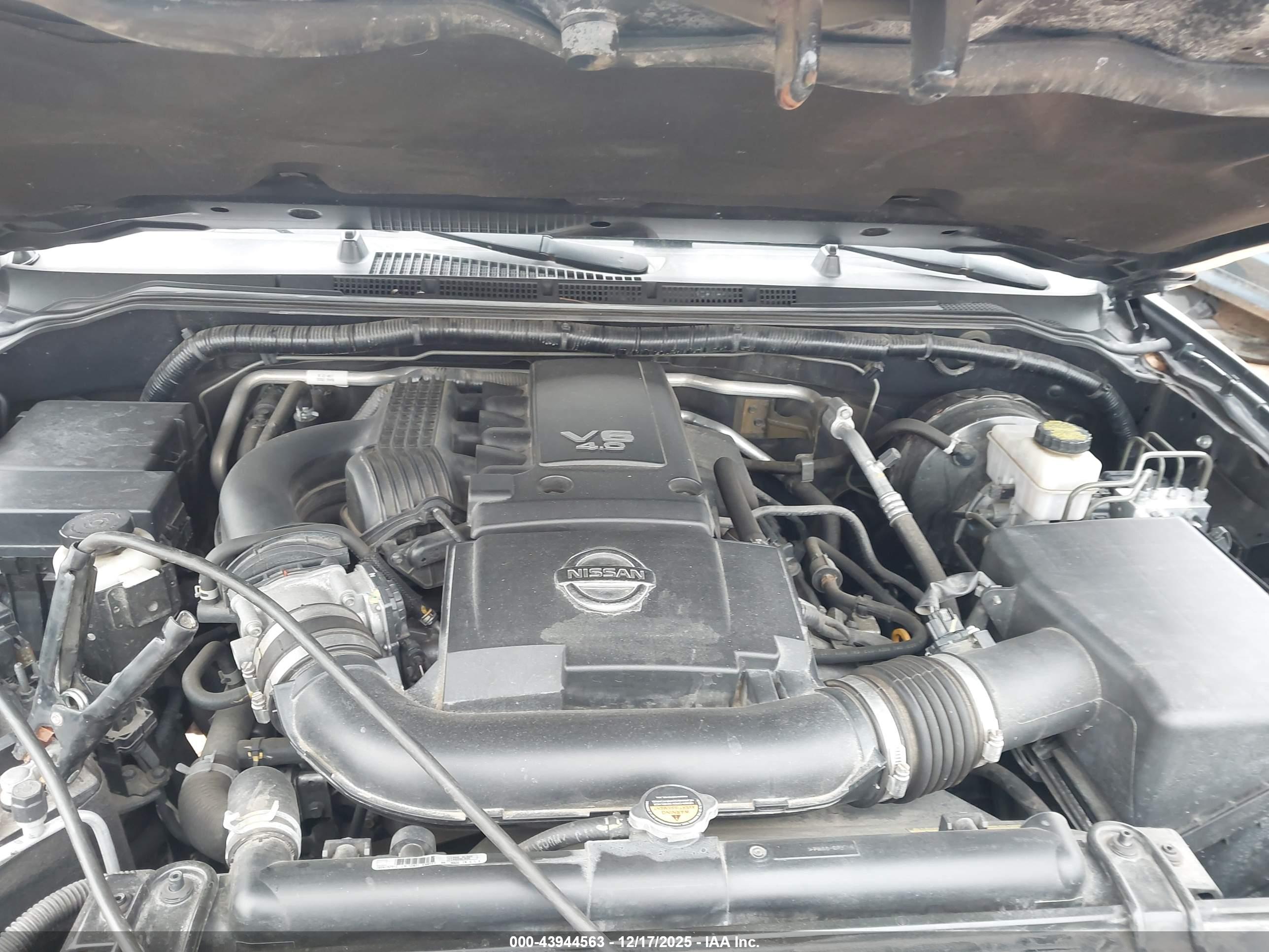 NISSAN FRONTIER image 10
