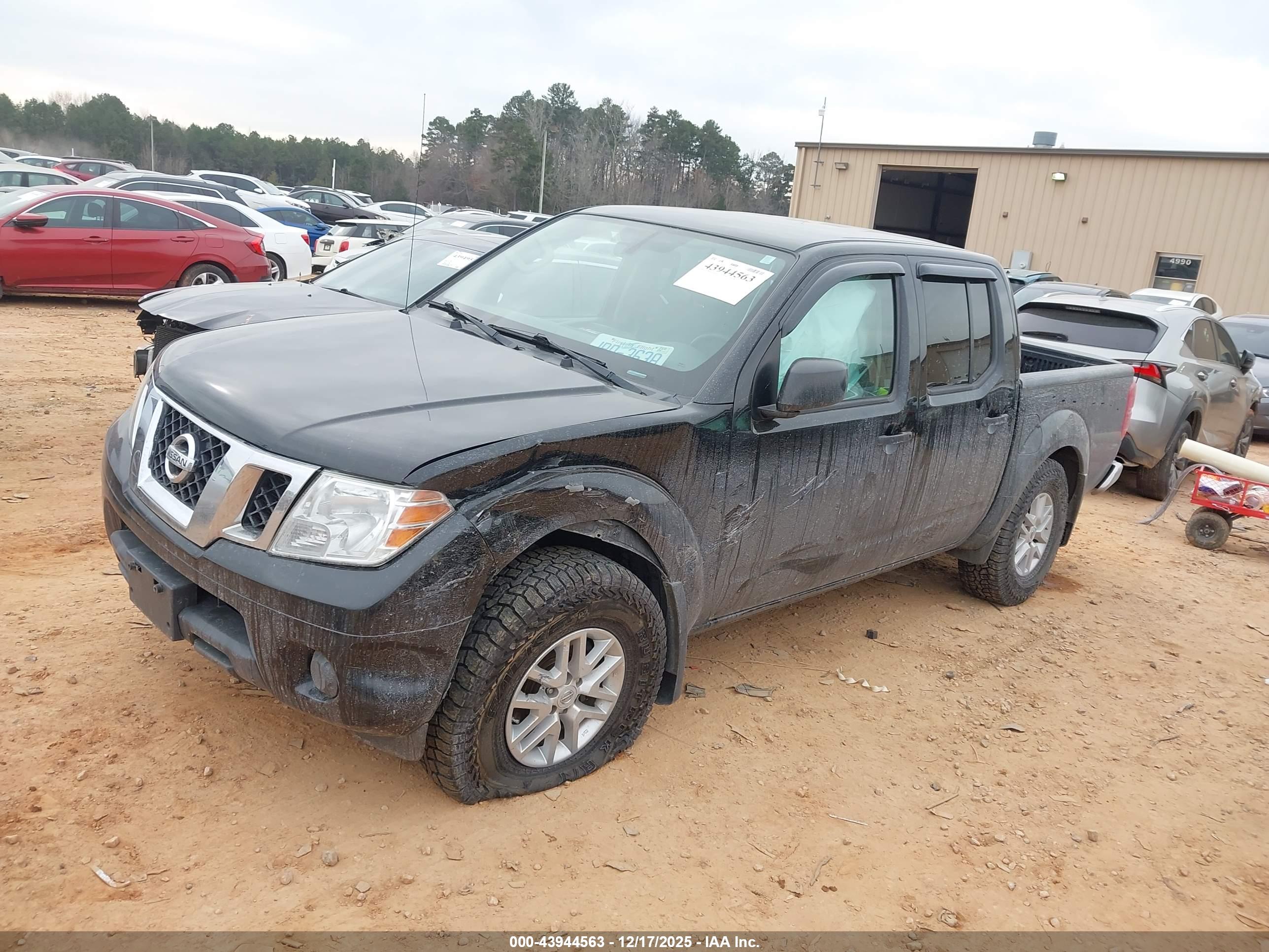 NISSAN FRONTIER image 2
