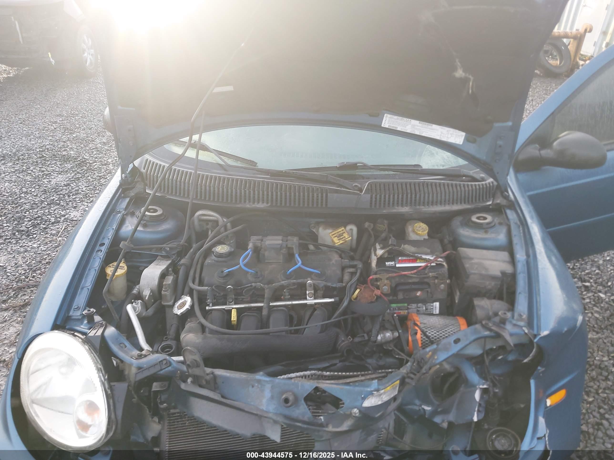 DODGE NEON image 10