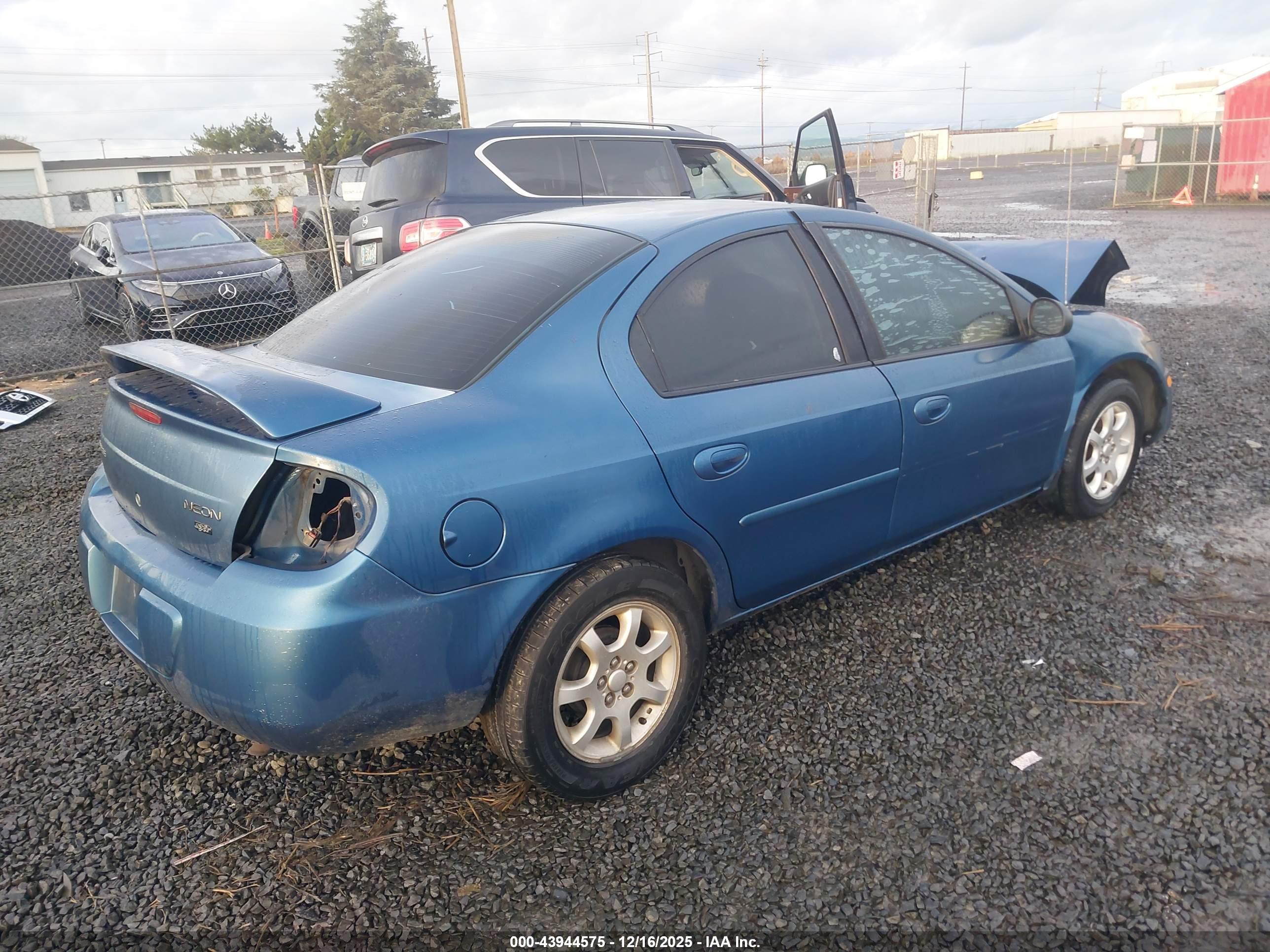 DODGE NEON image 4