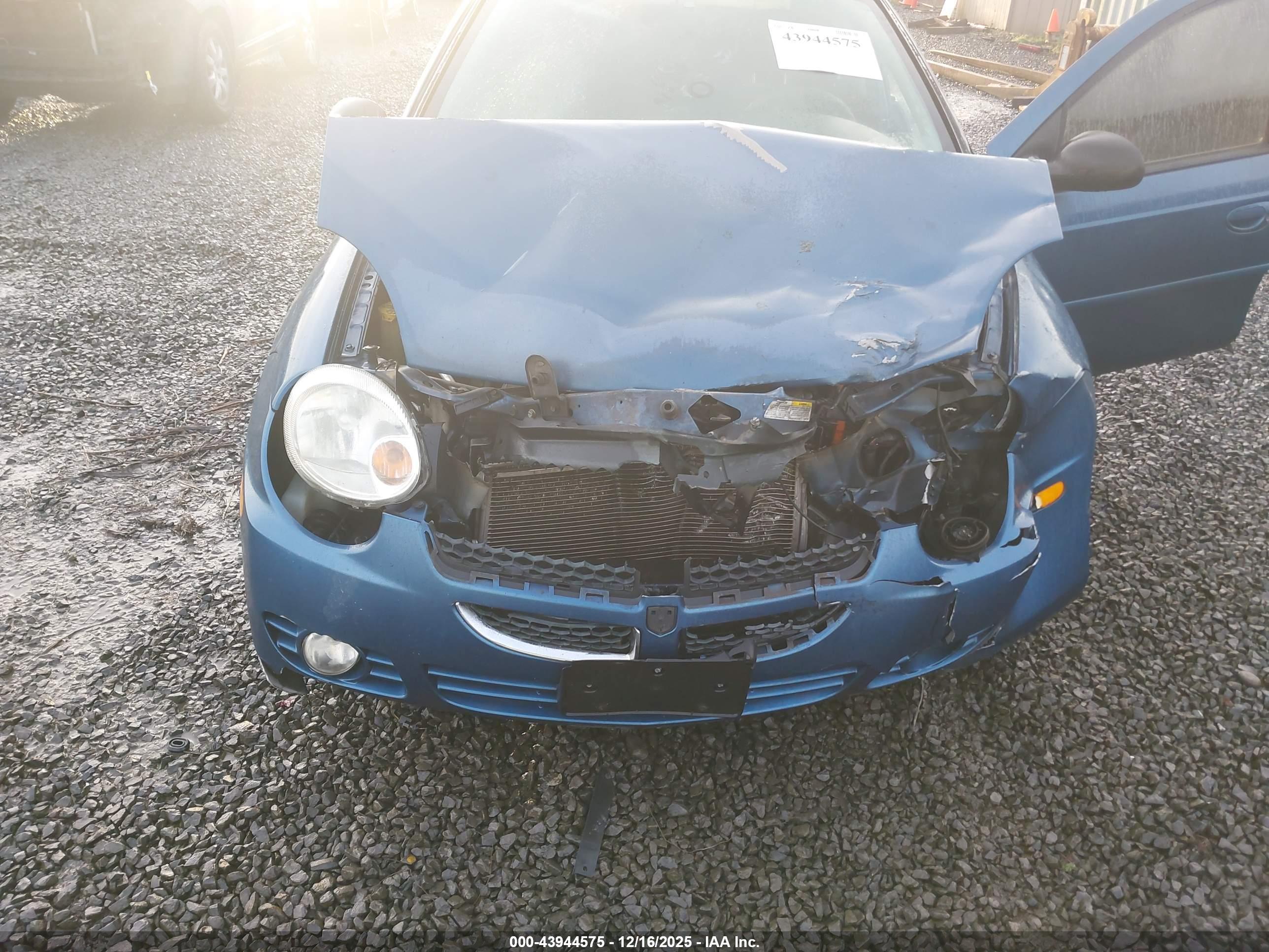 DODGE NEON image 6