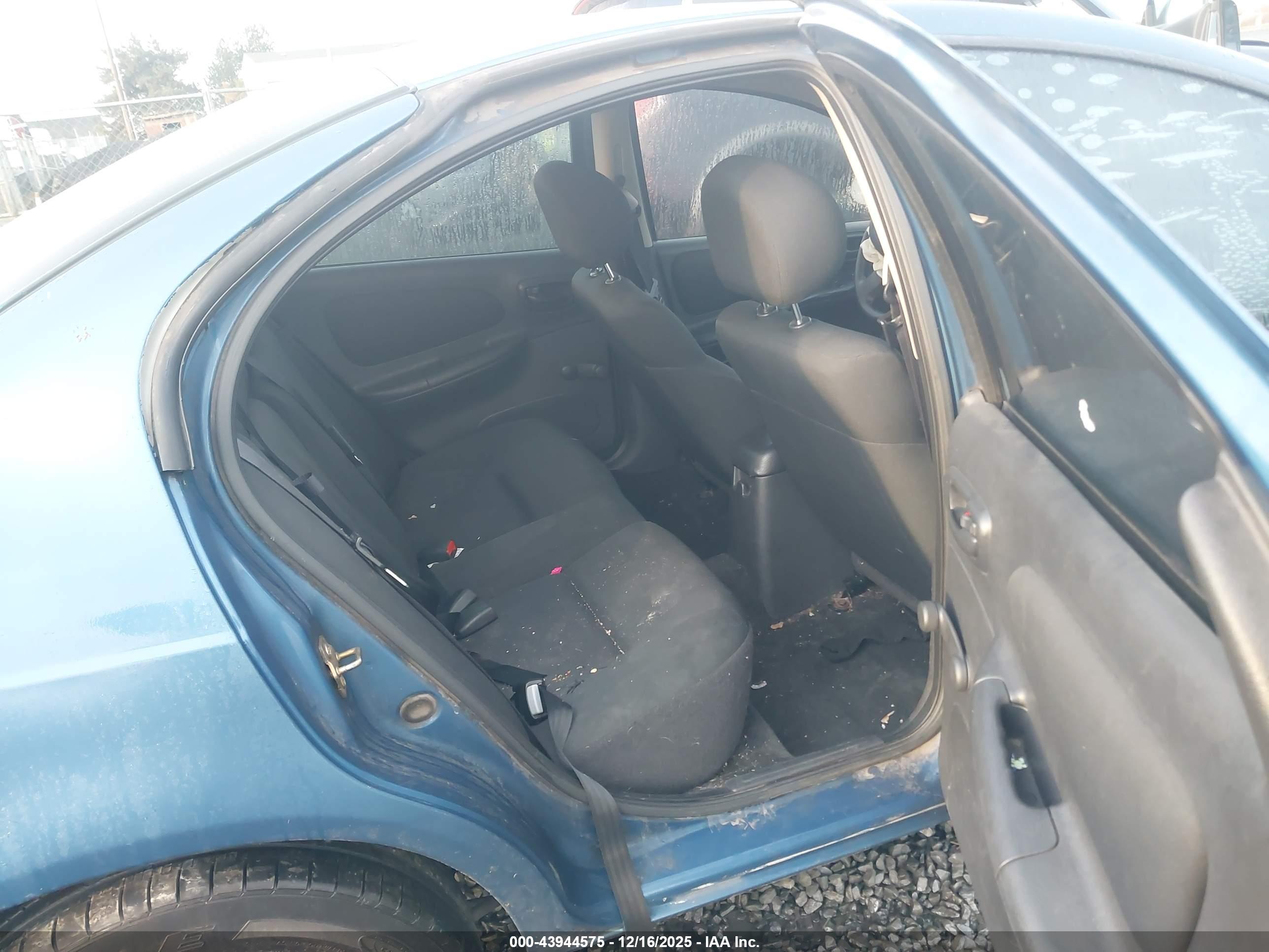 DODGE NEON image 8