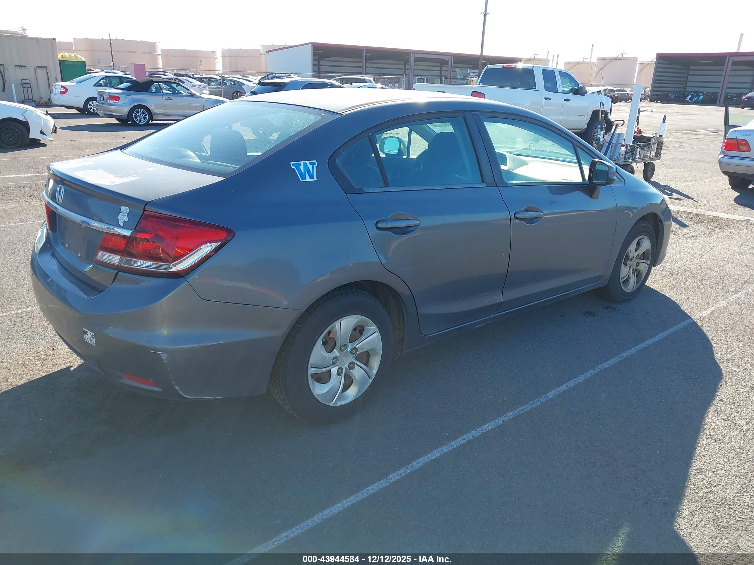 HONDA CIVIC image 4