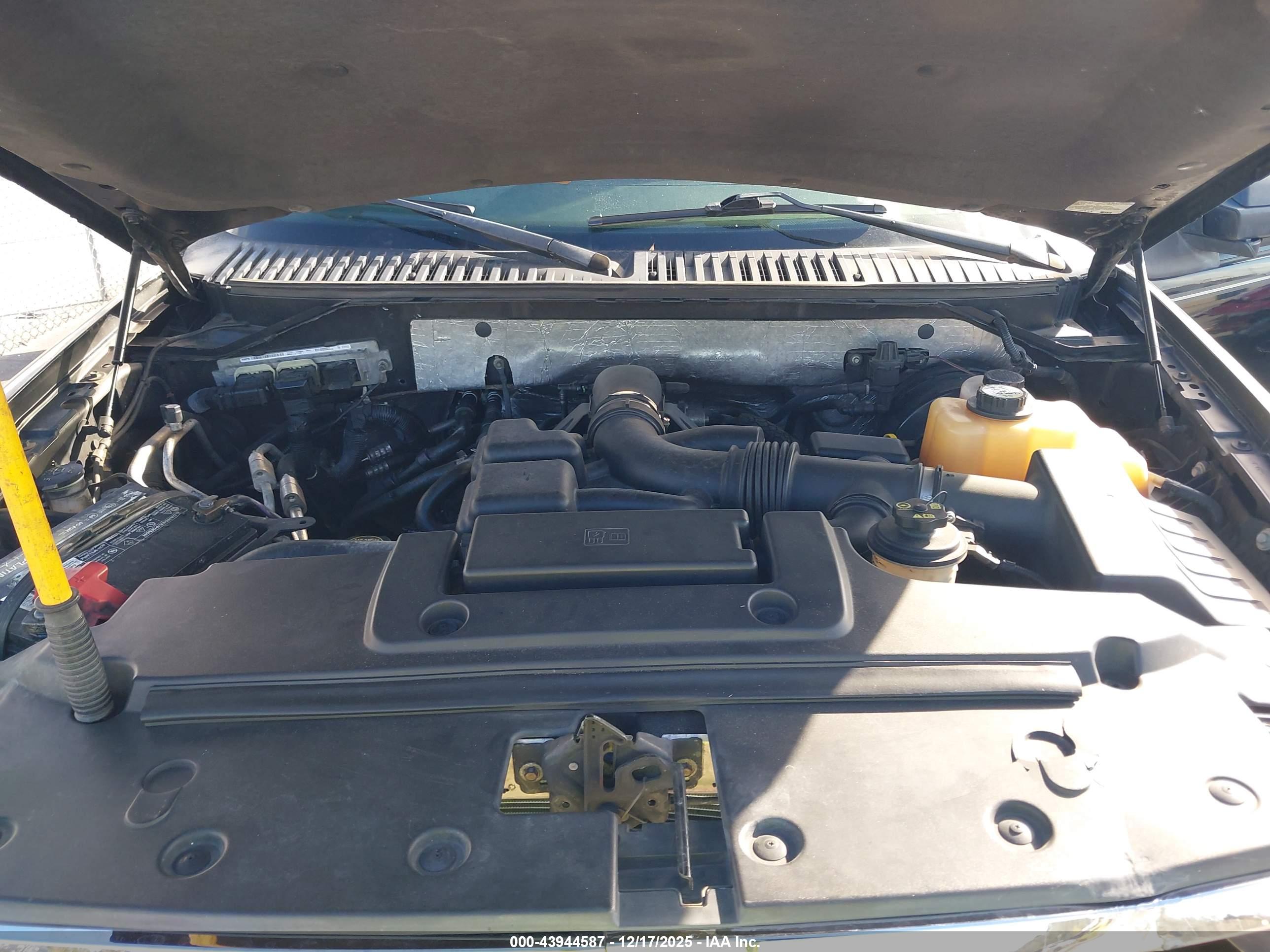 FORD EXPEDITION image 10