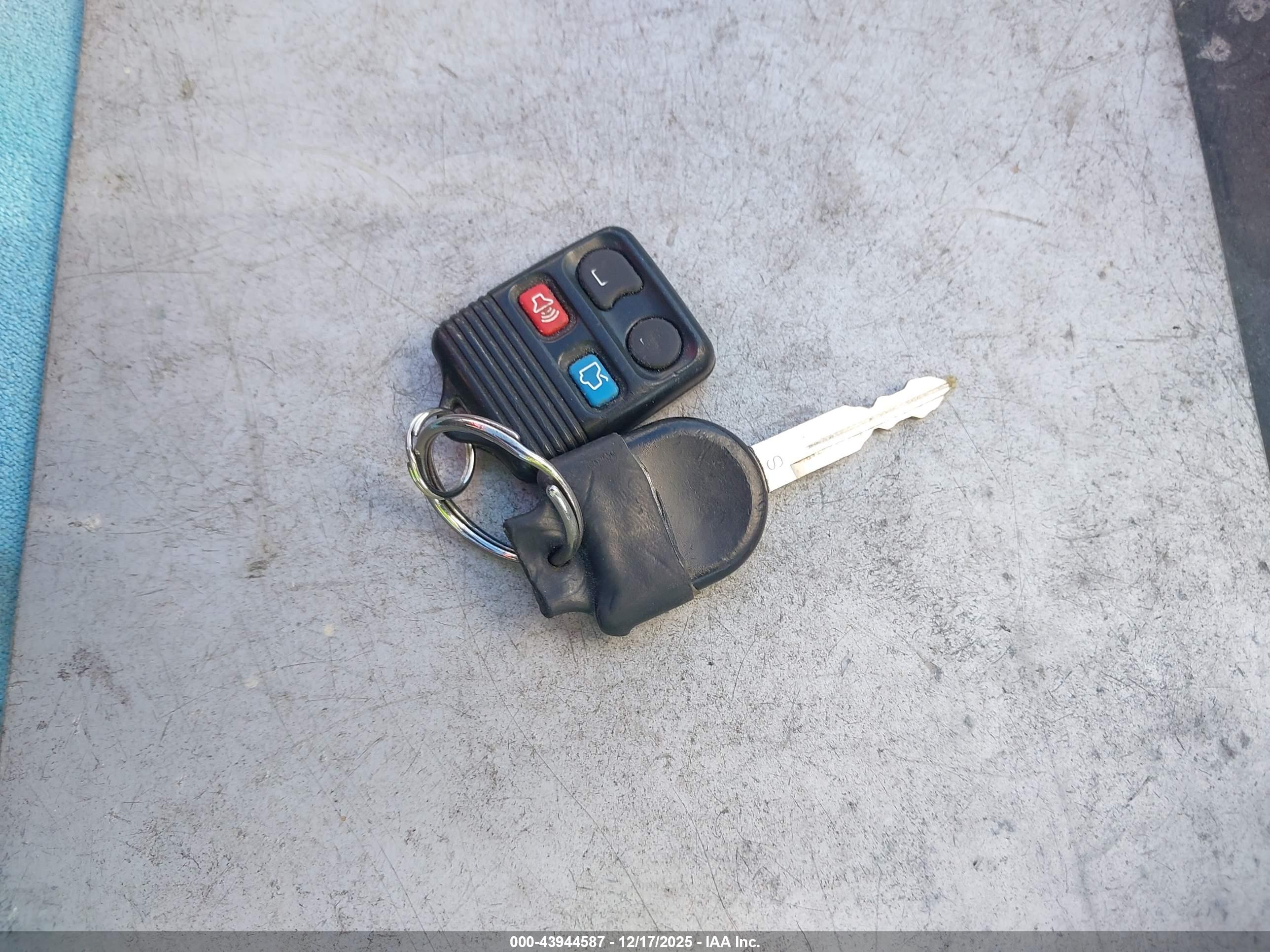 FORD EXPEDITION image 11