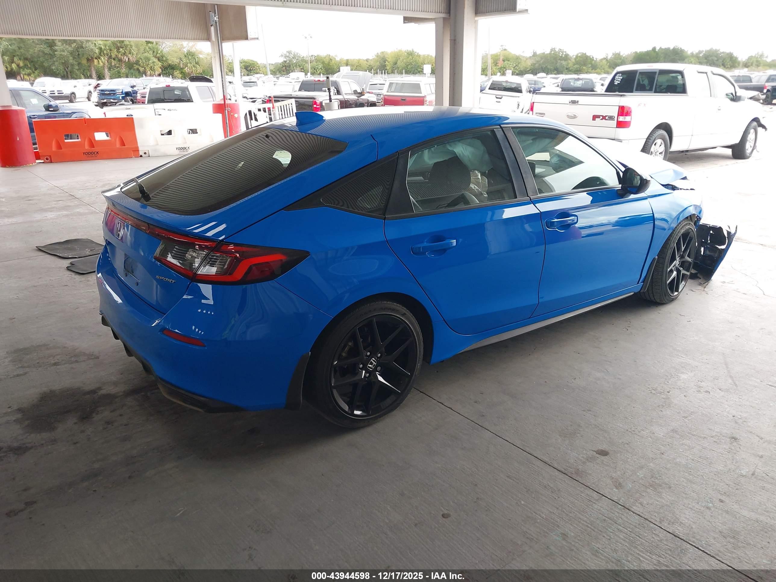 HONDA CIVIC image 4