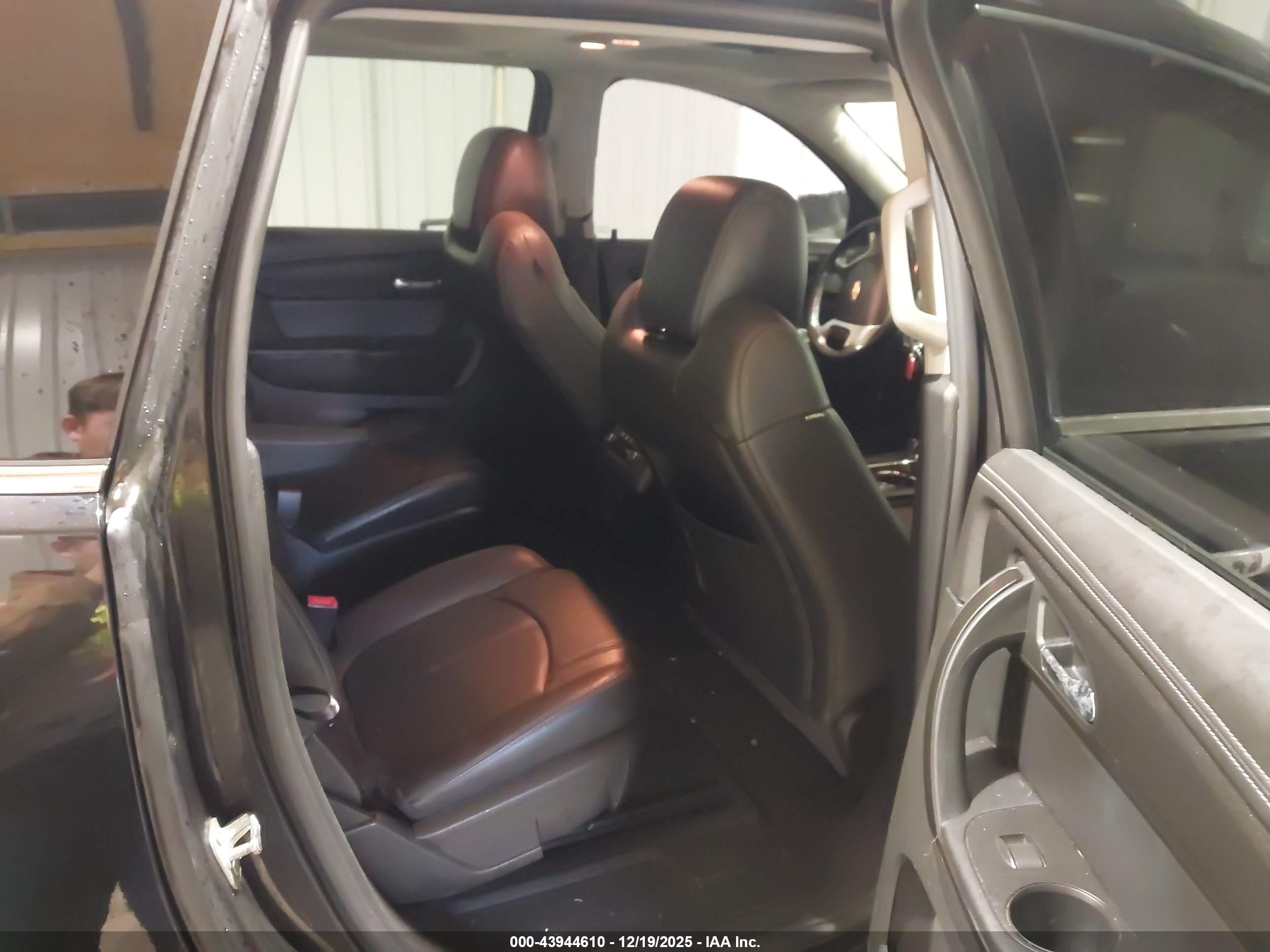 CHEVROLET TRAVERSE image 8