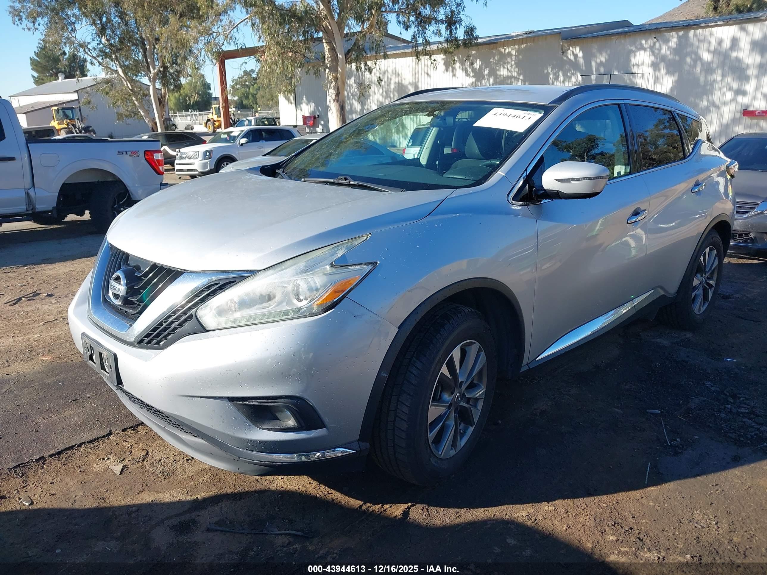 NISSAN MURANO image 2