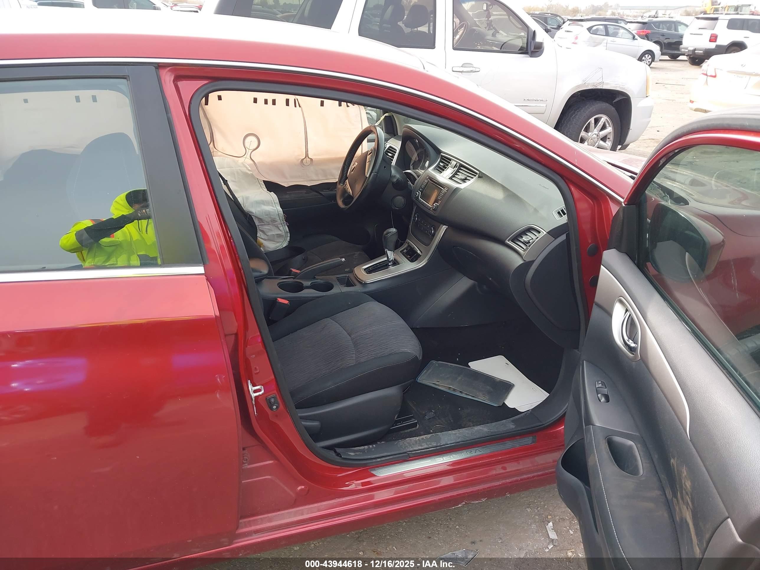 NISSAN SENTRA image 5