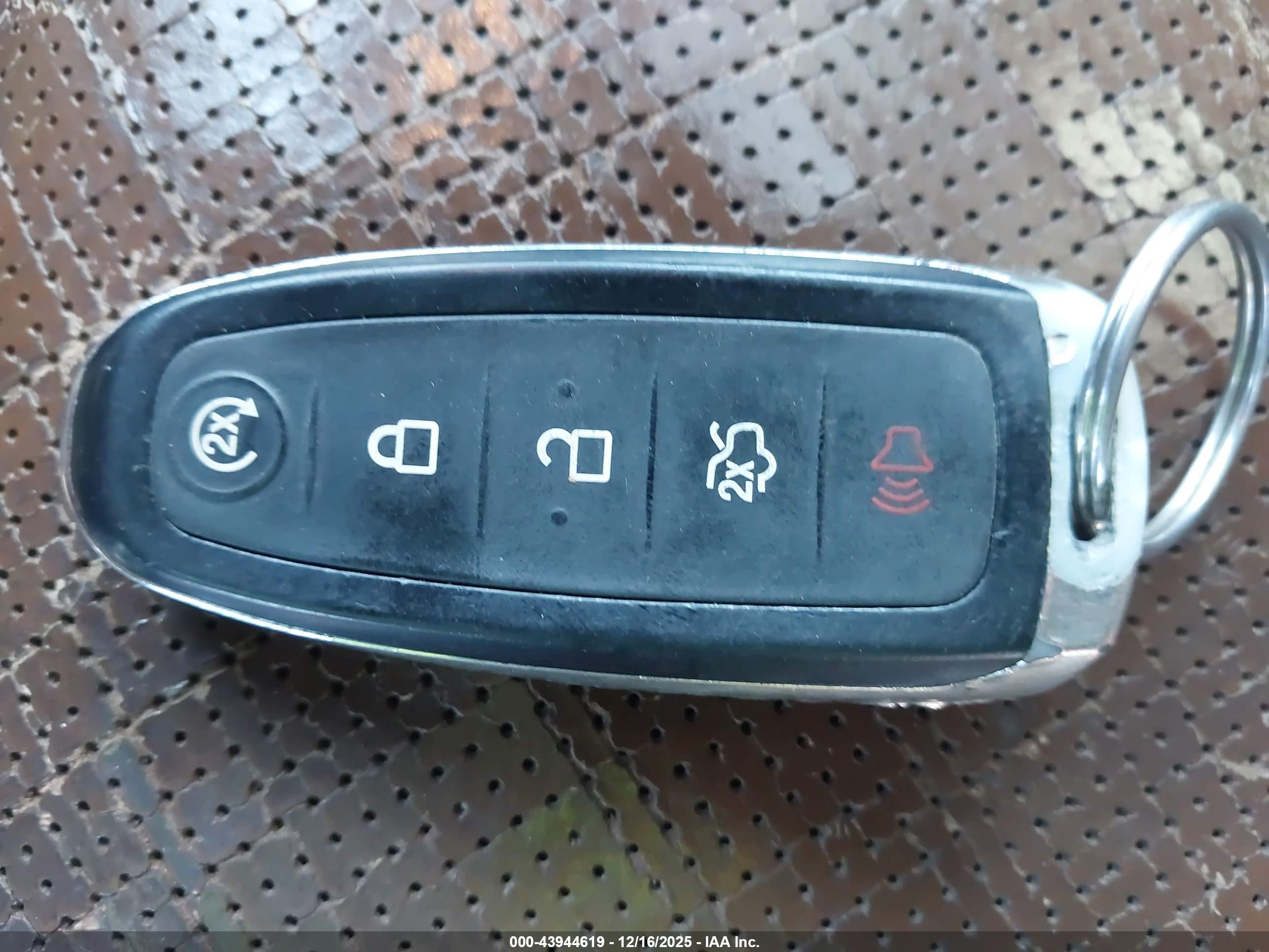 FORD EXPLORER image 11