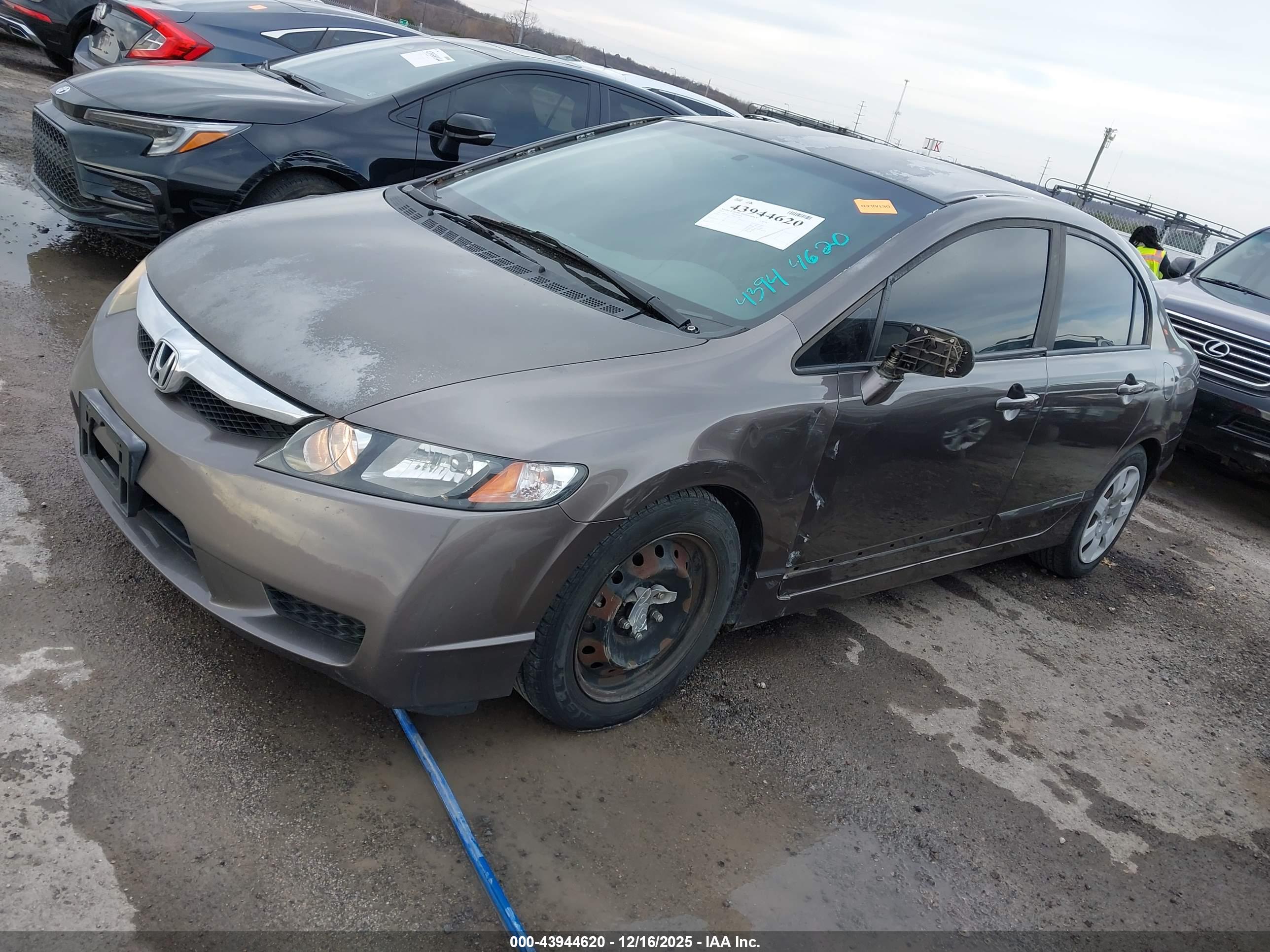 HONDA CIVIC image 2