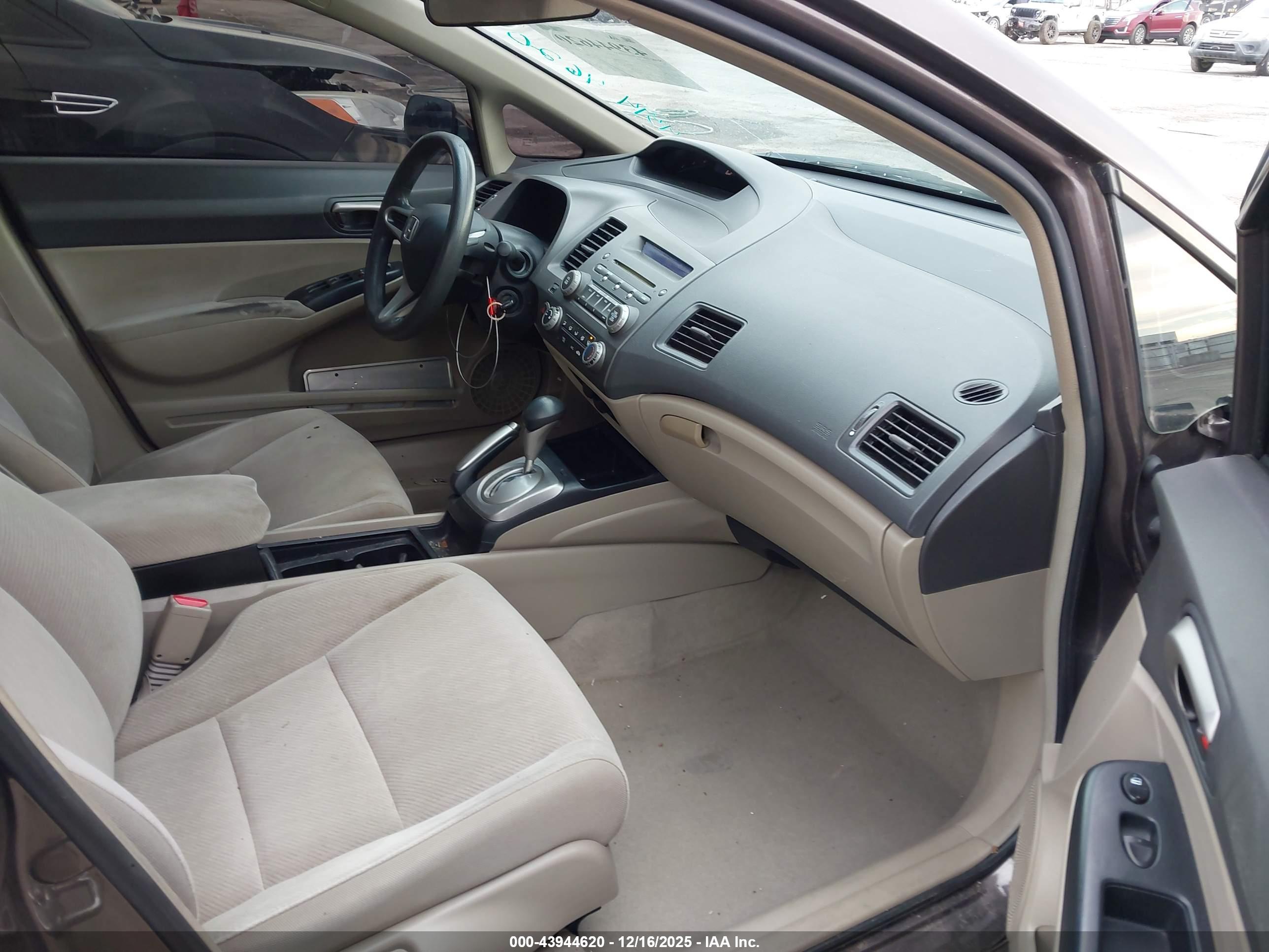 HONDA CIVIC image 5