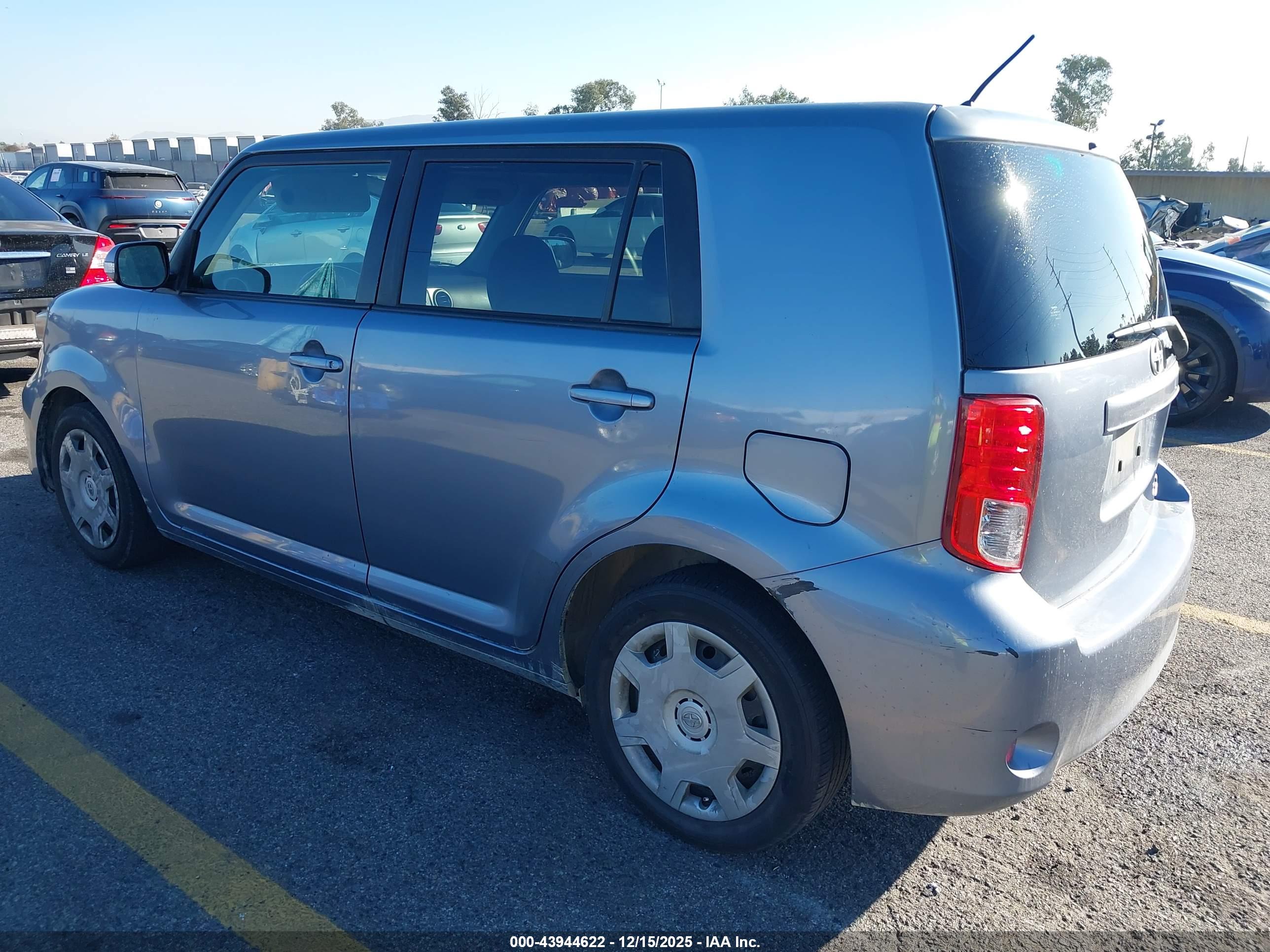 SCION XB image 3