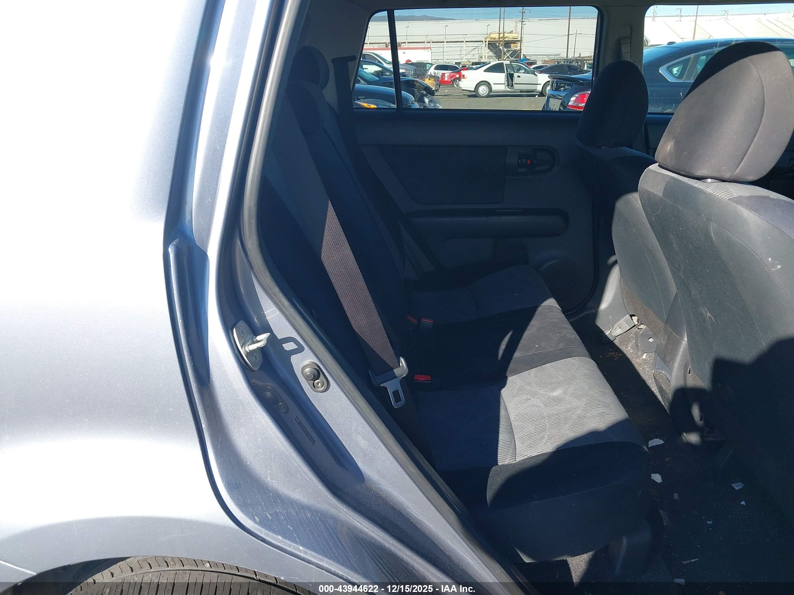 SCION XB image 8