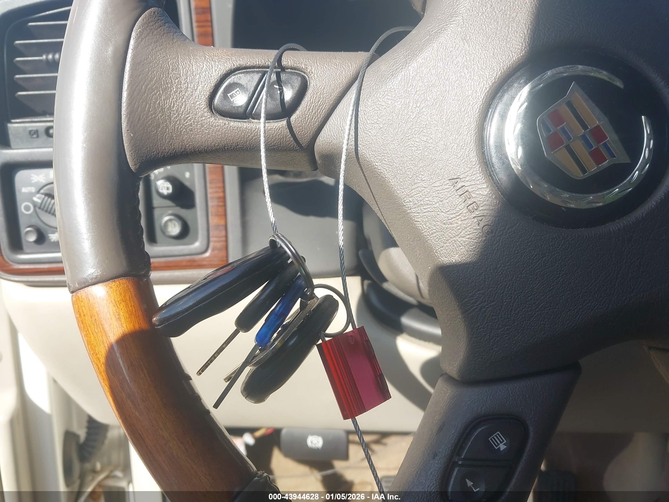 CADILLAC ESCALADE image 11