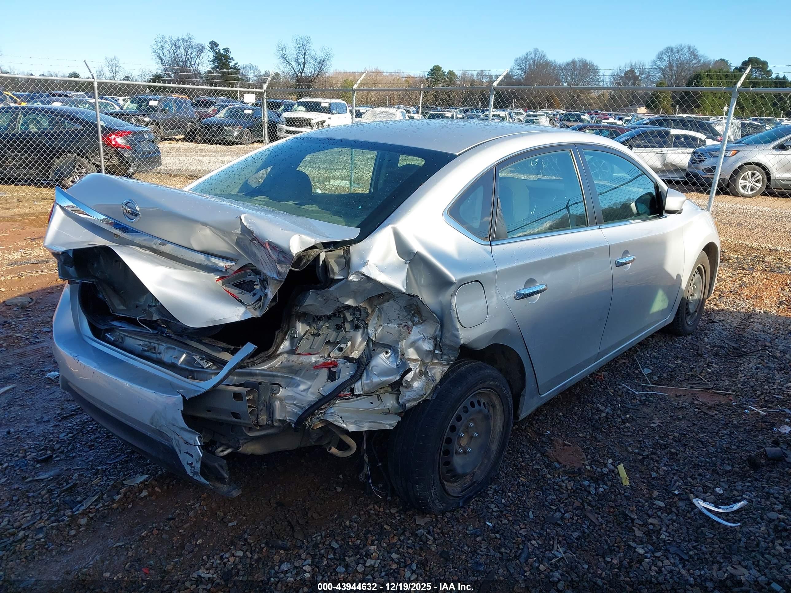 NISSAN SENTRA image 4