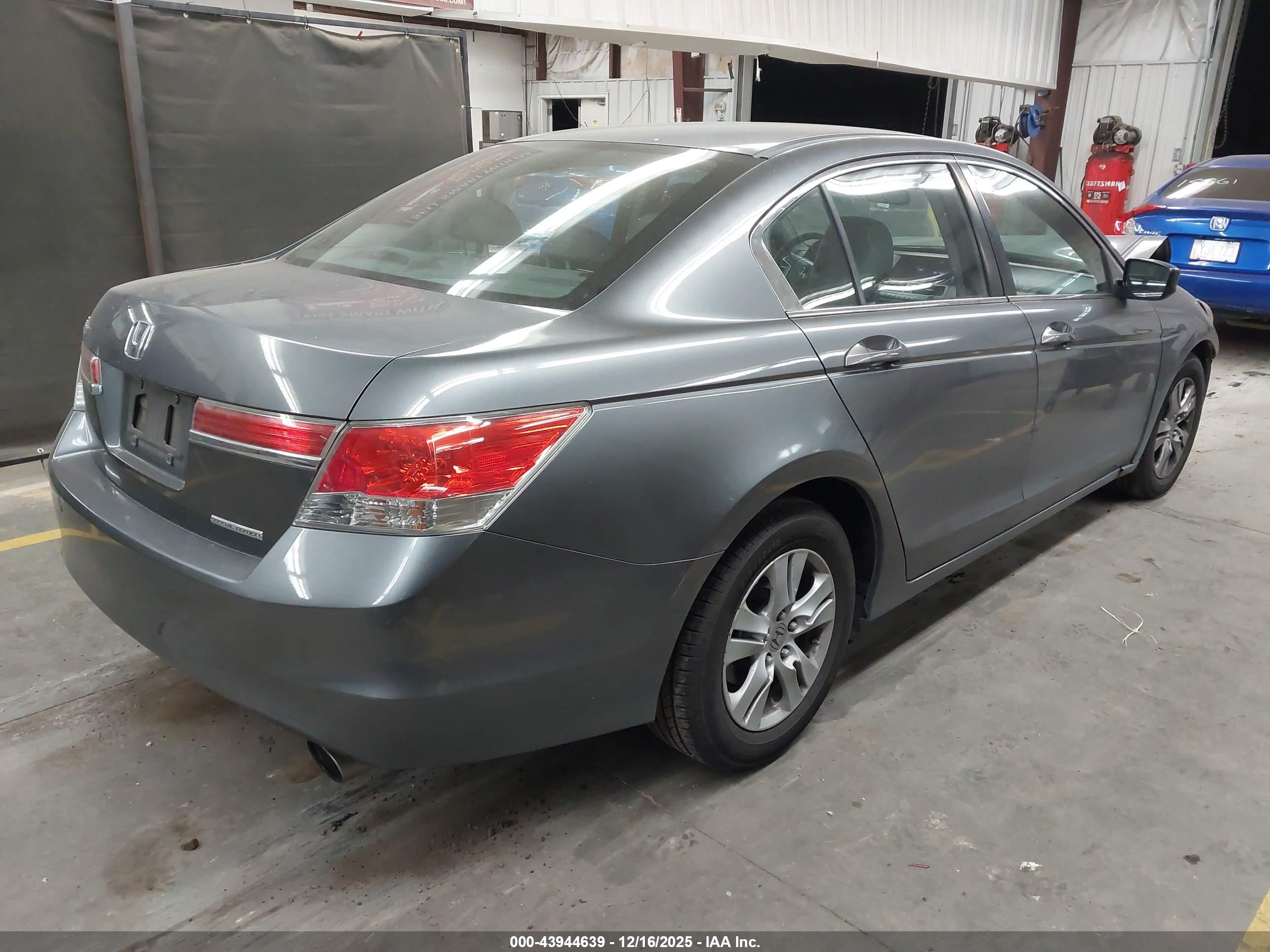 HONDA ACCORD image 4