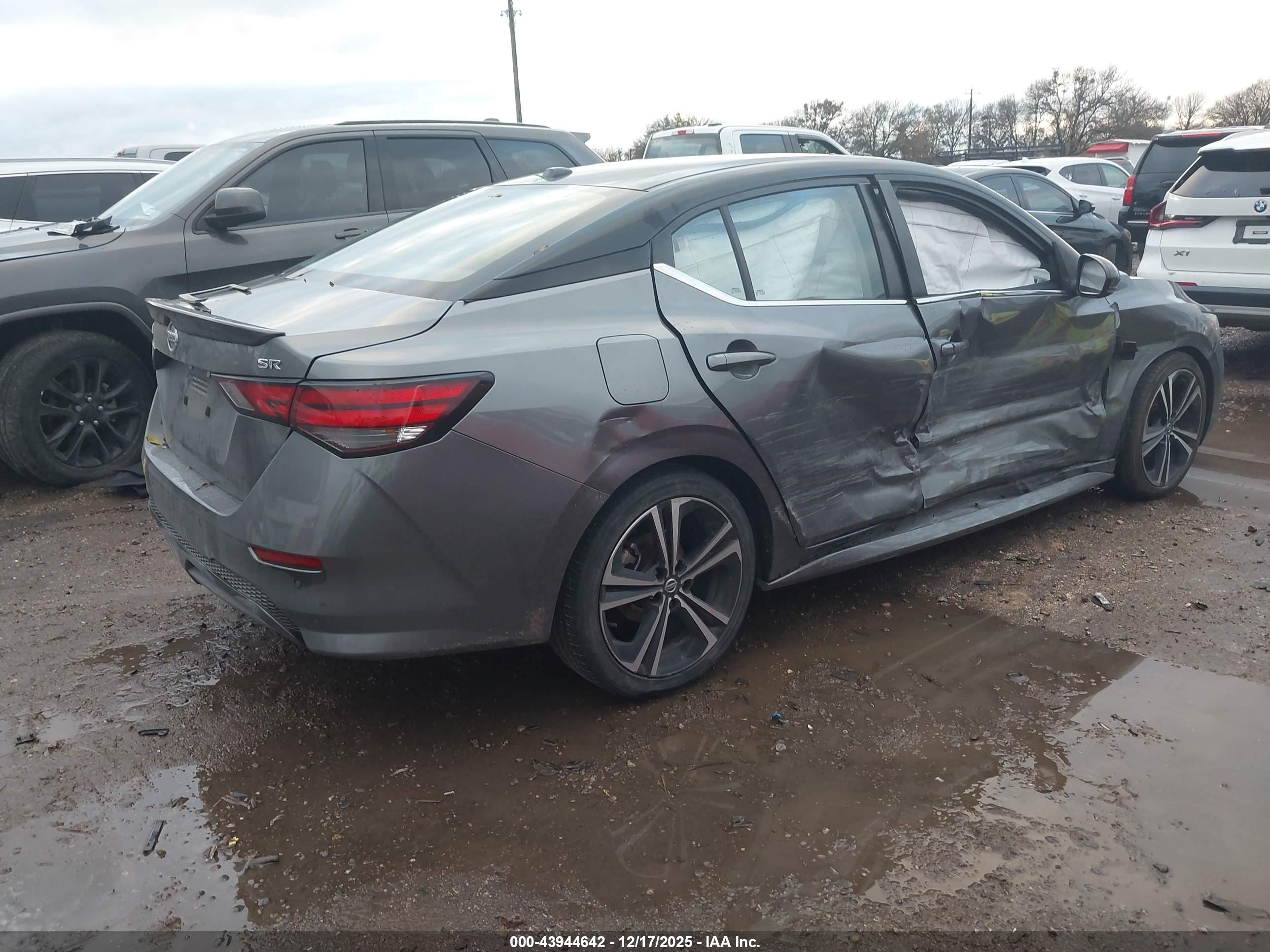NISSAN SENTRA image 4
