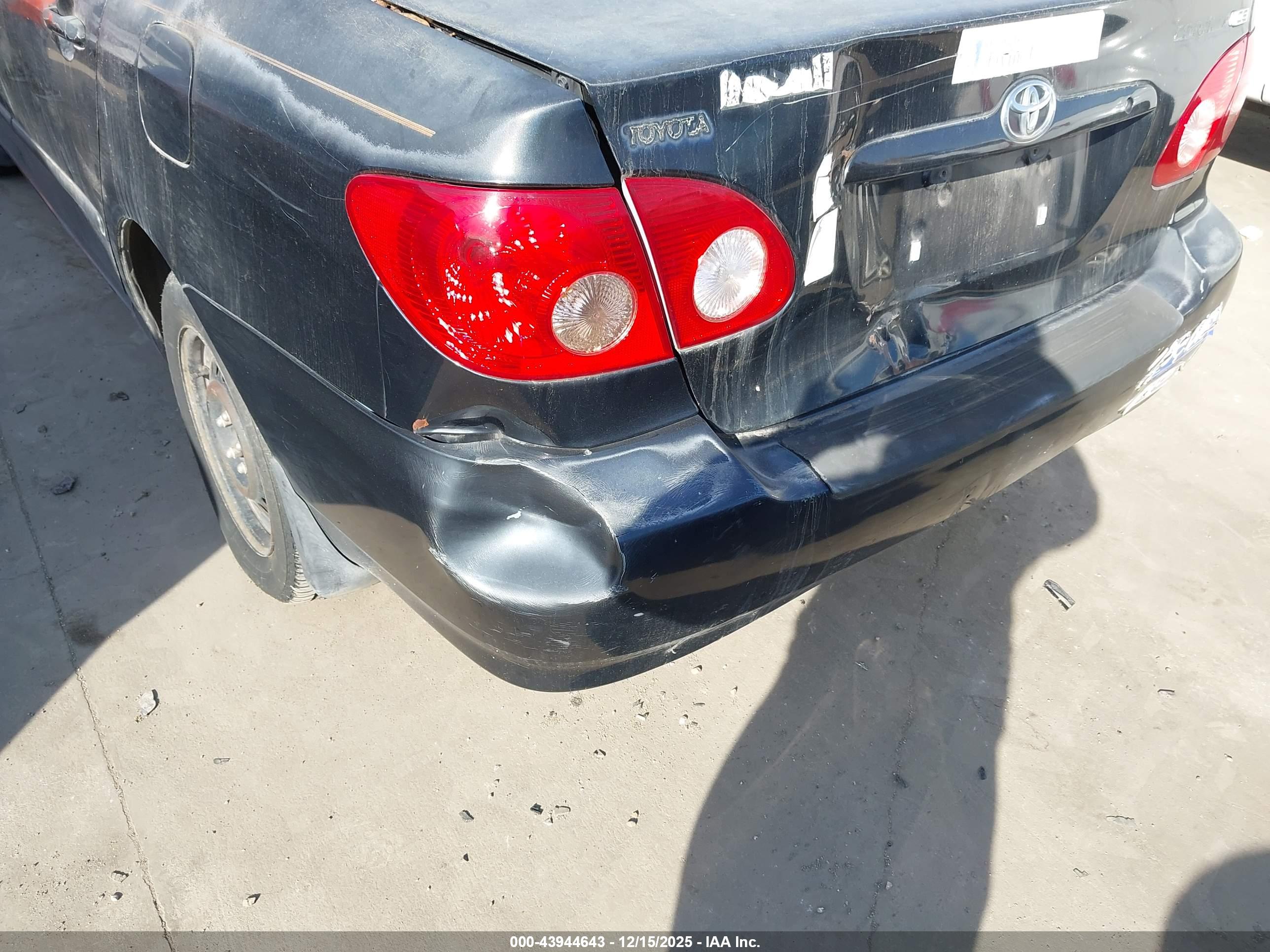 TOYOTA COROLLA image 6