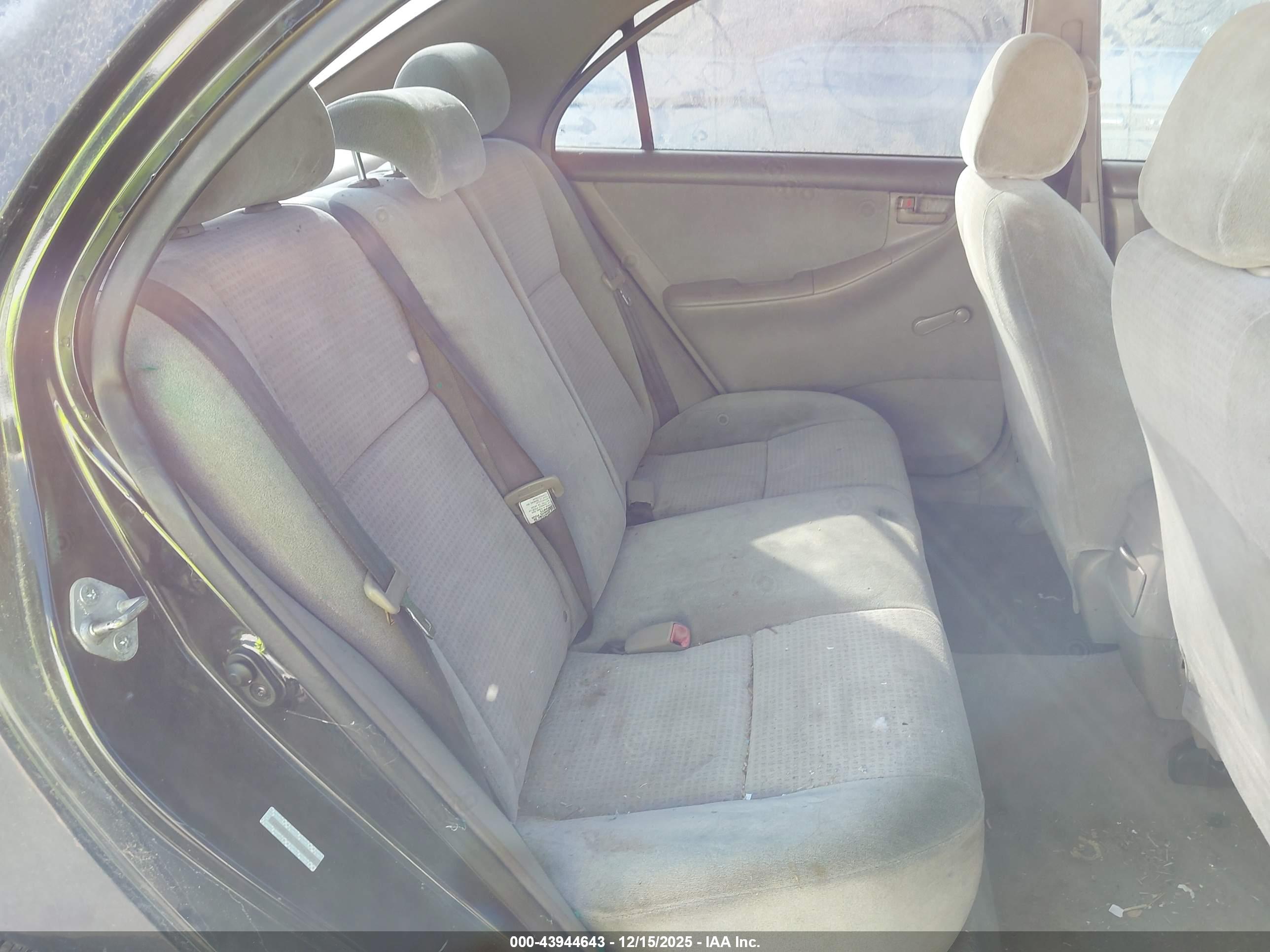 TOYOTA COROLLA image 8