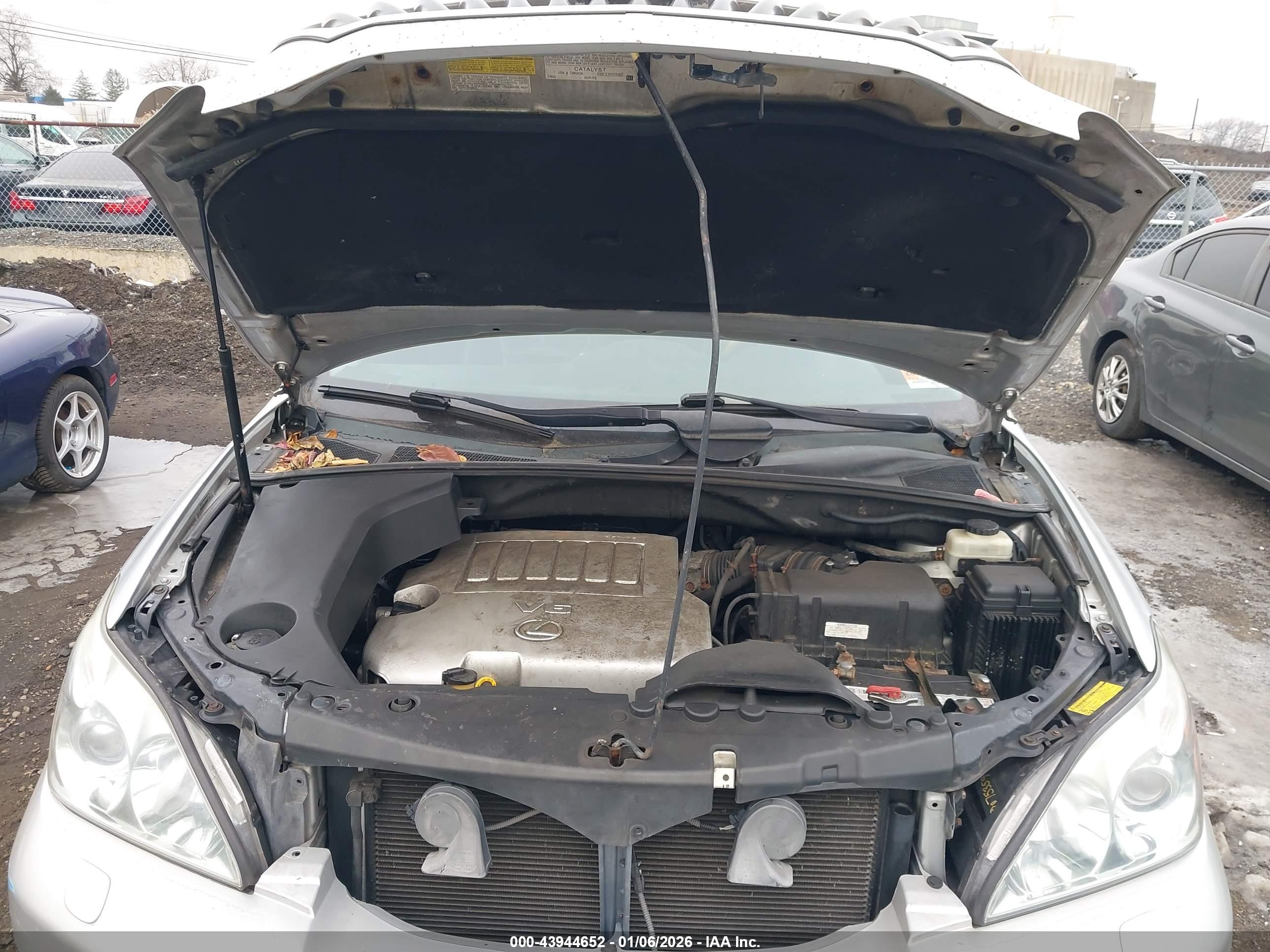 LEXUS RX image 10