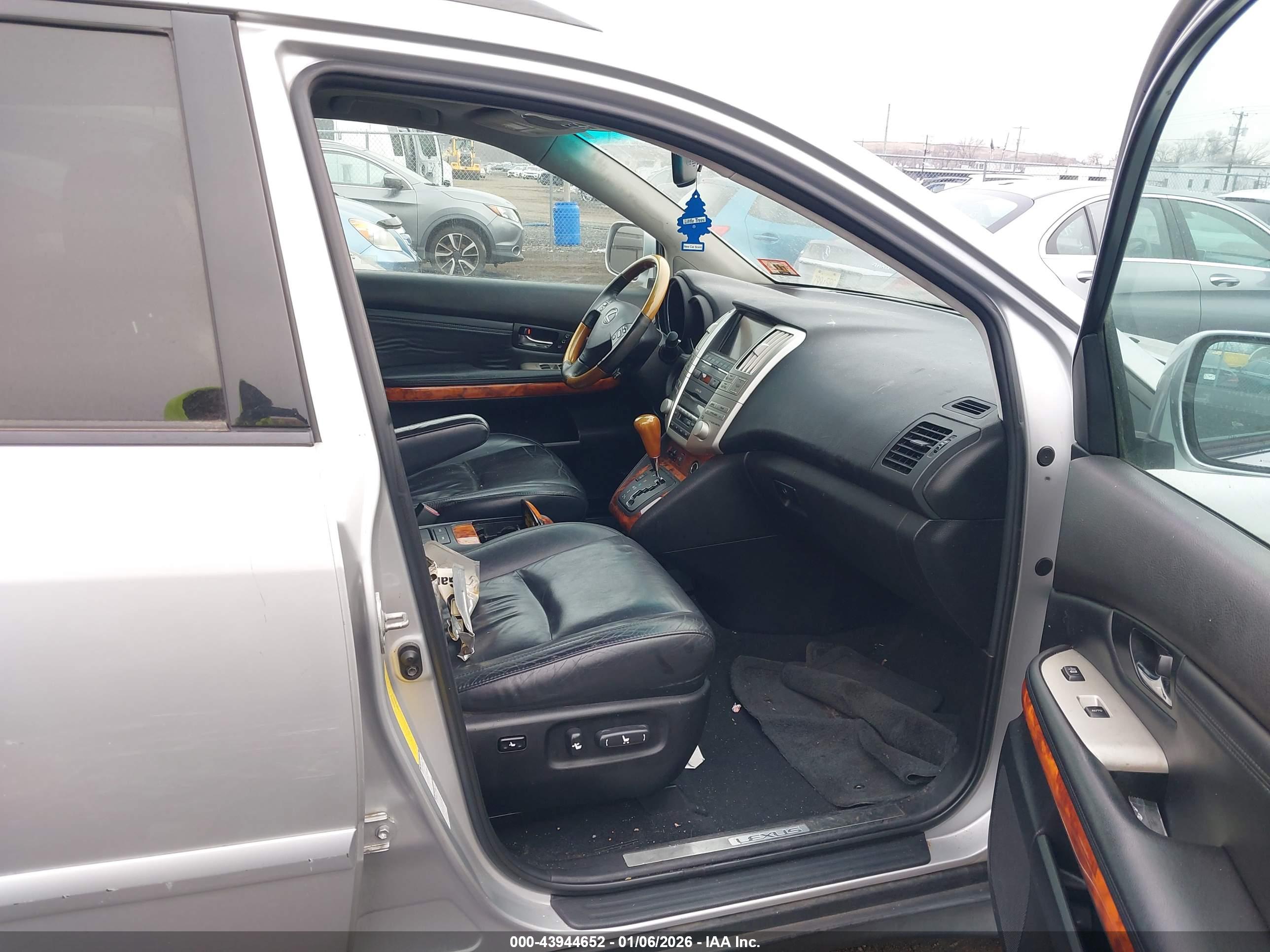 LEXUS RX image 5