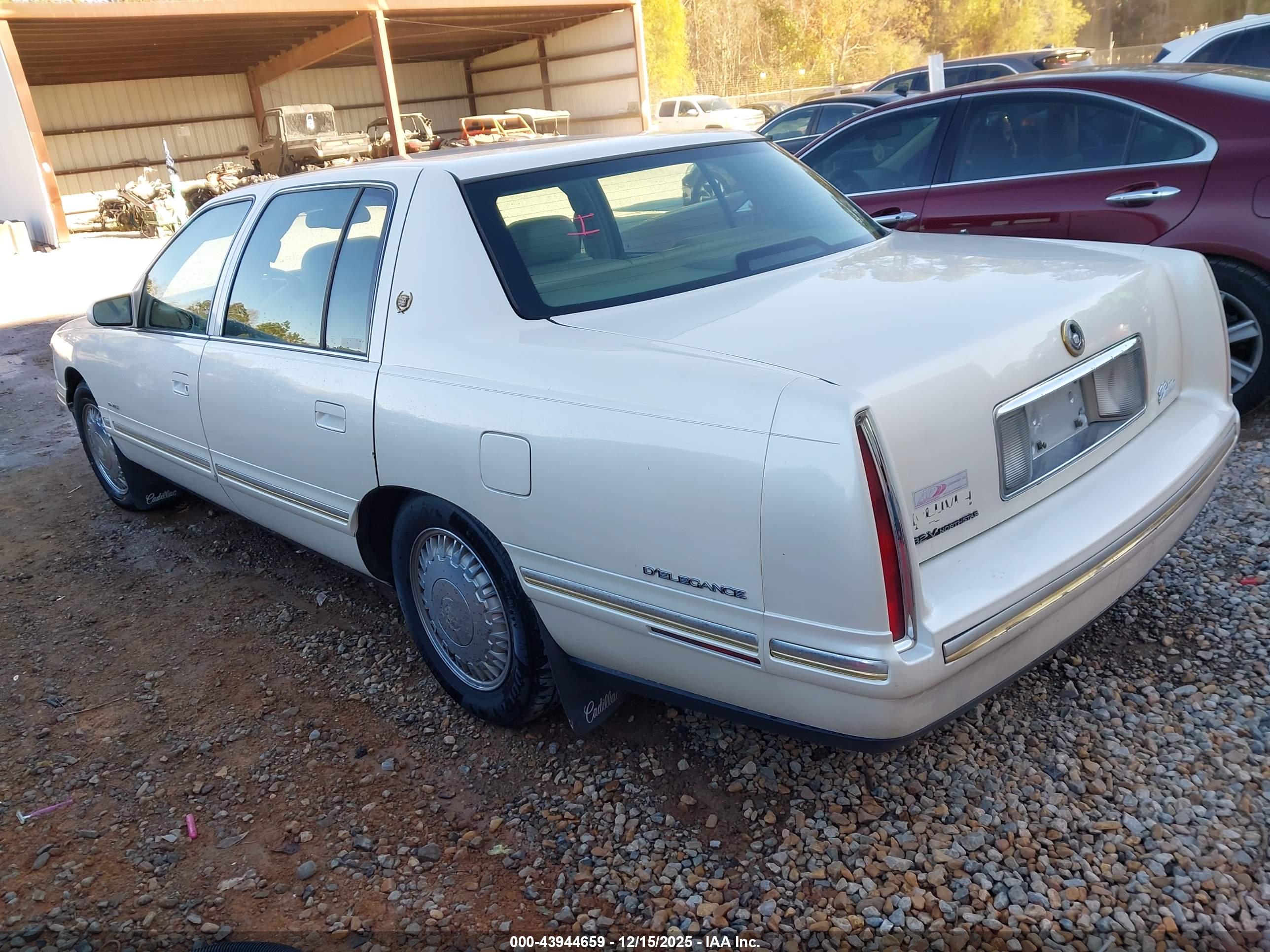 CADILLAC DEVILLE image 3