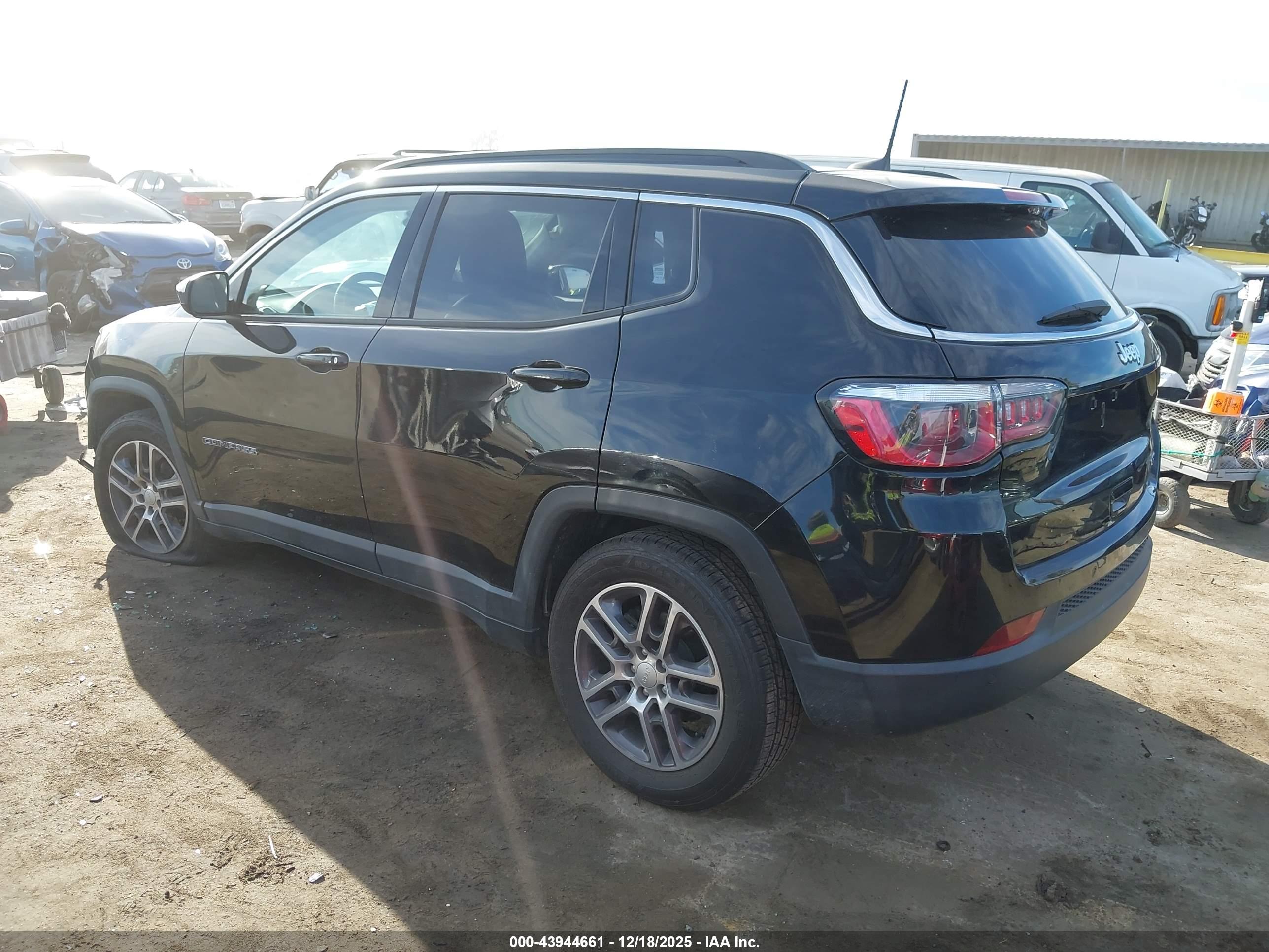 JEEP COMPASS image 3