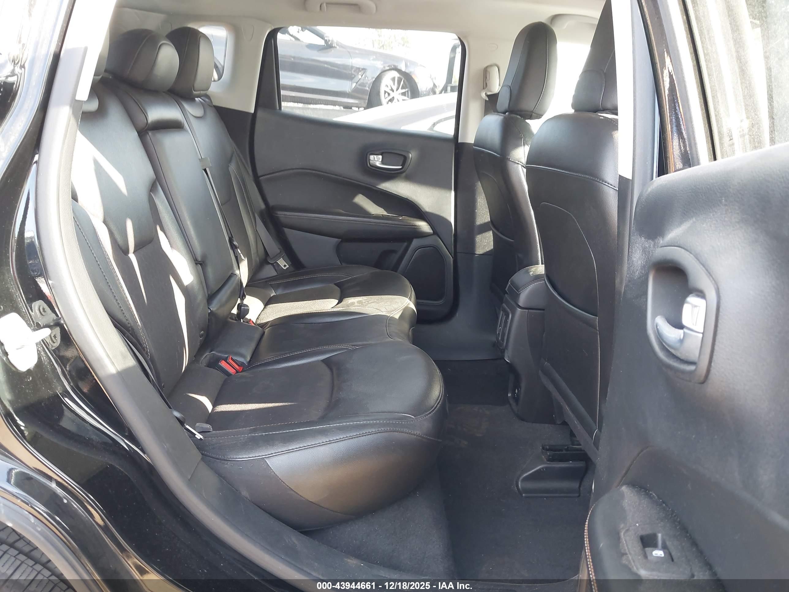 JEEP COMPASS image 8