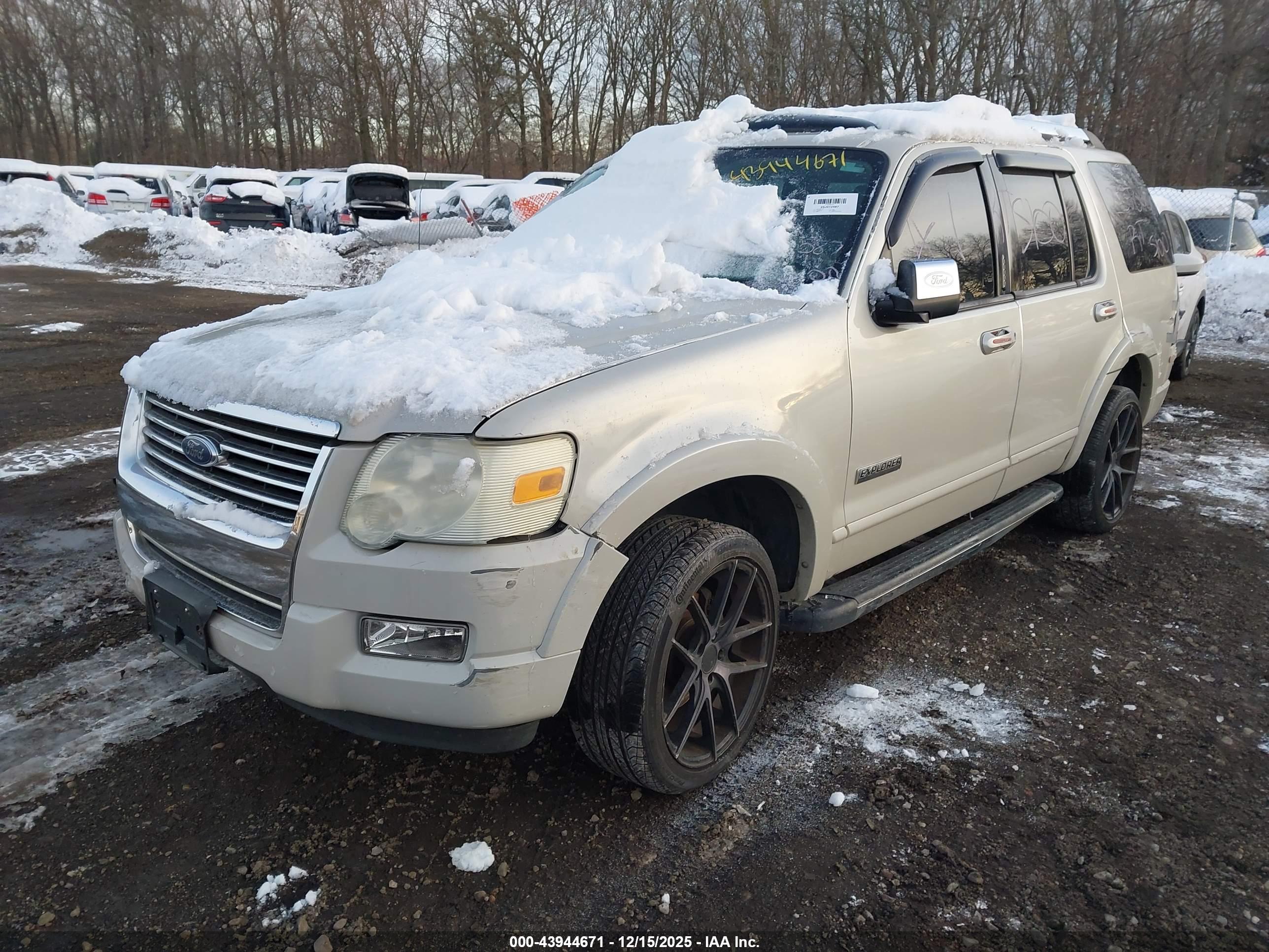 FORD EXPLORER image 2