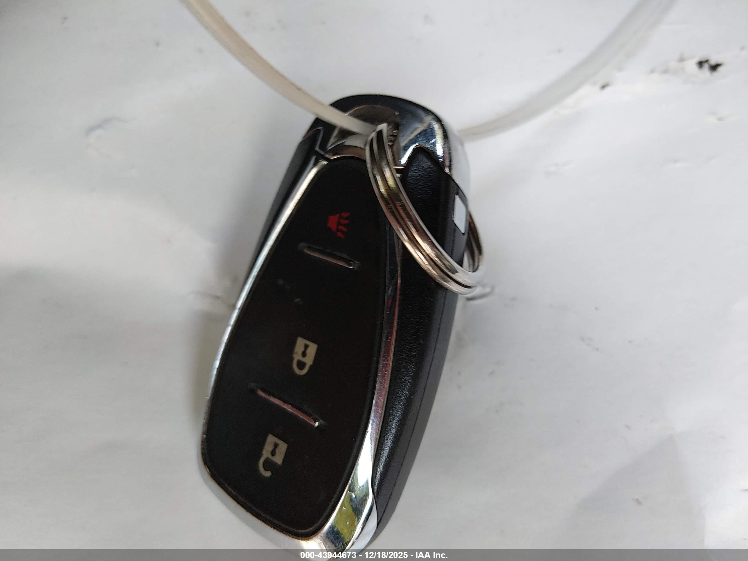 CHEVROLET TRAVERSE image 11