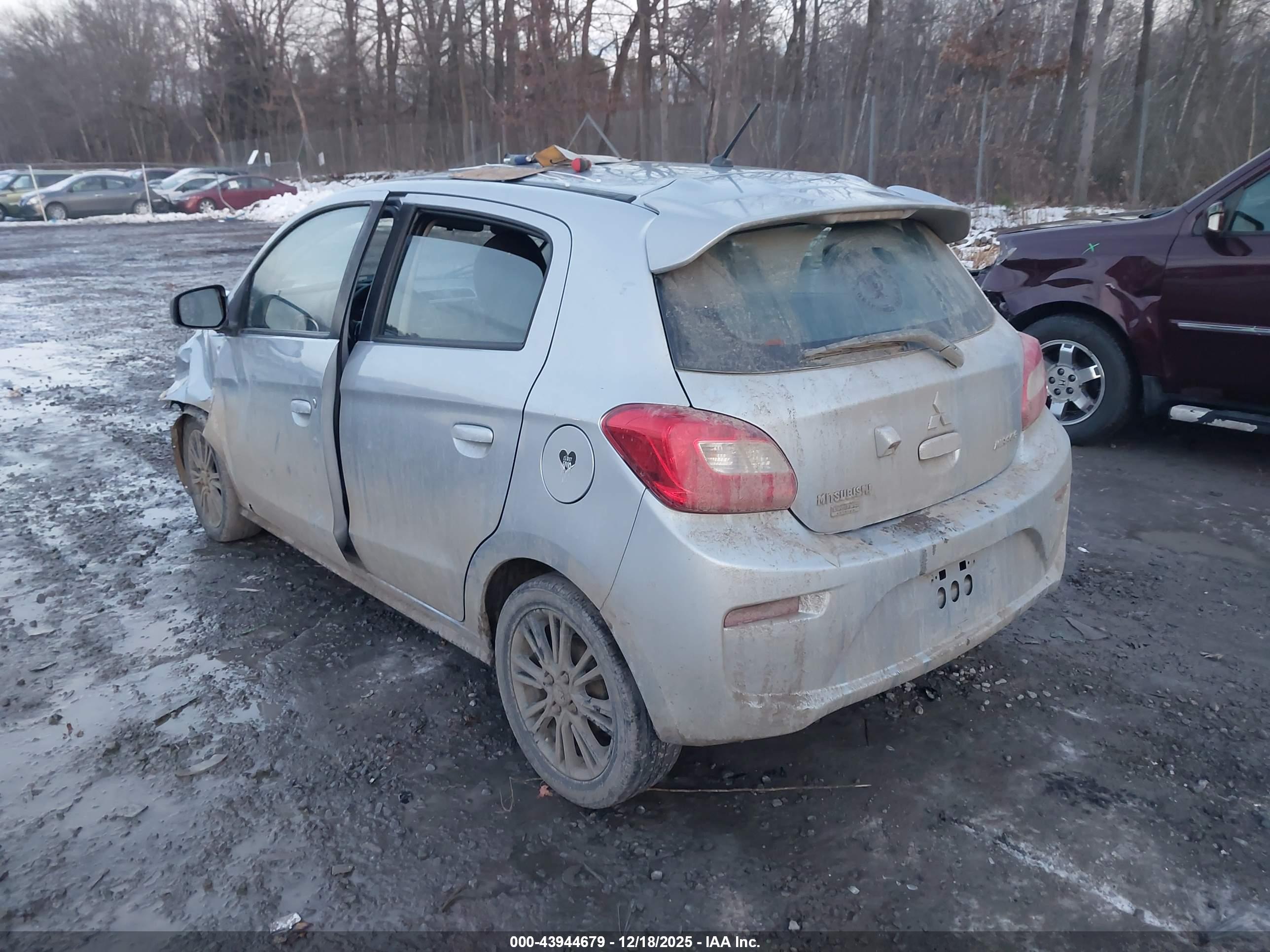 MITSUBISHI MIRAGE image 3