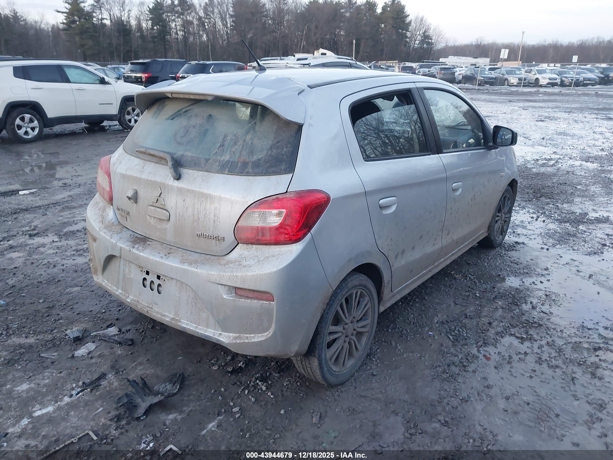 MITSUBISHI MIRAGE image 4