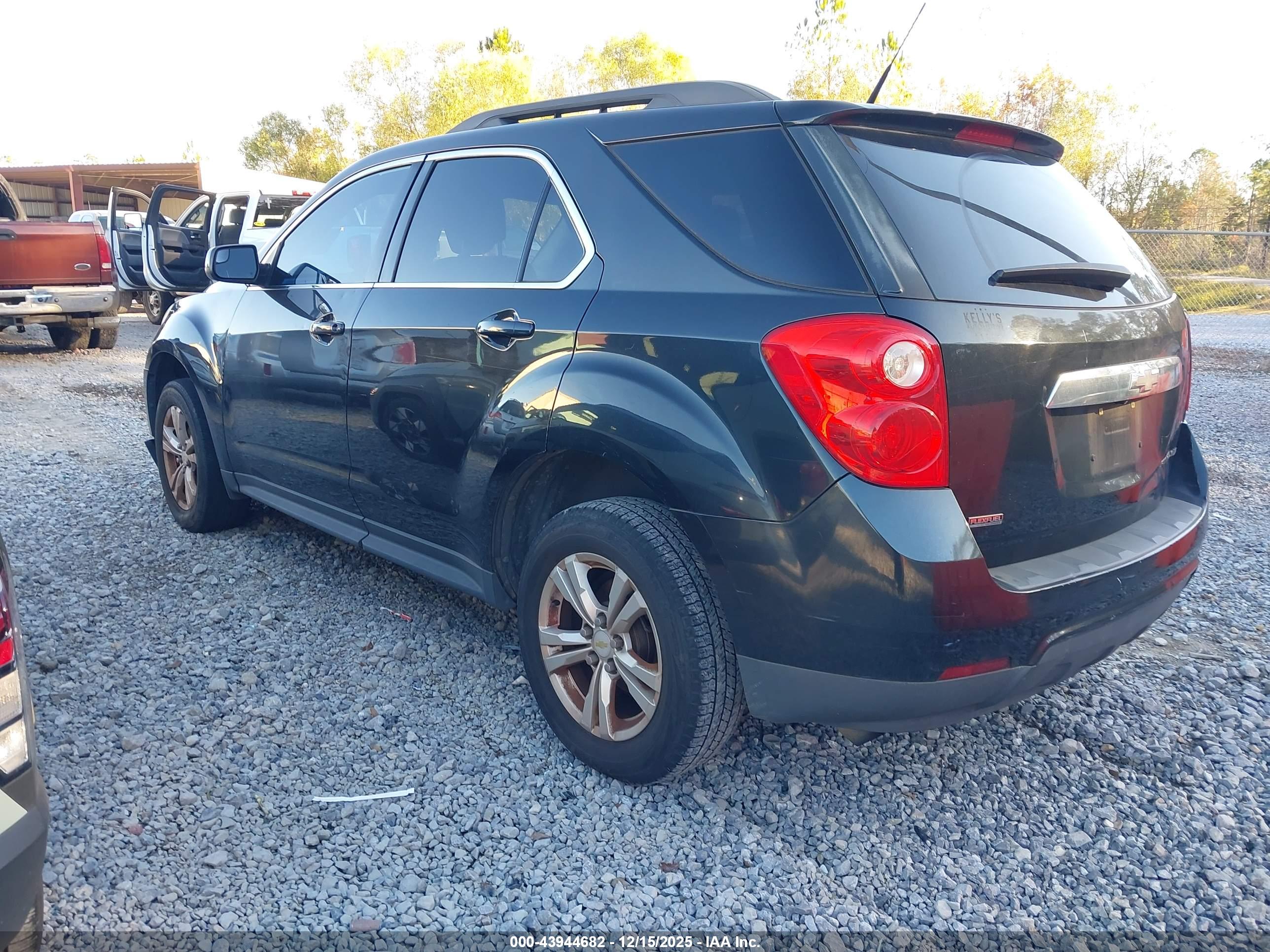 CHEVROLET EQUINOX image 3