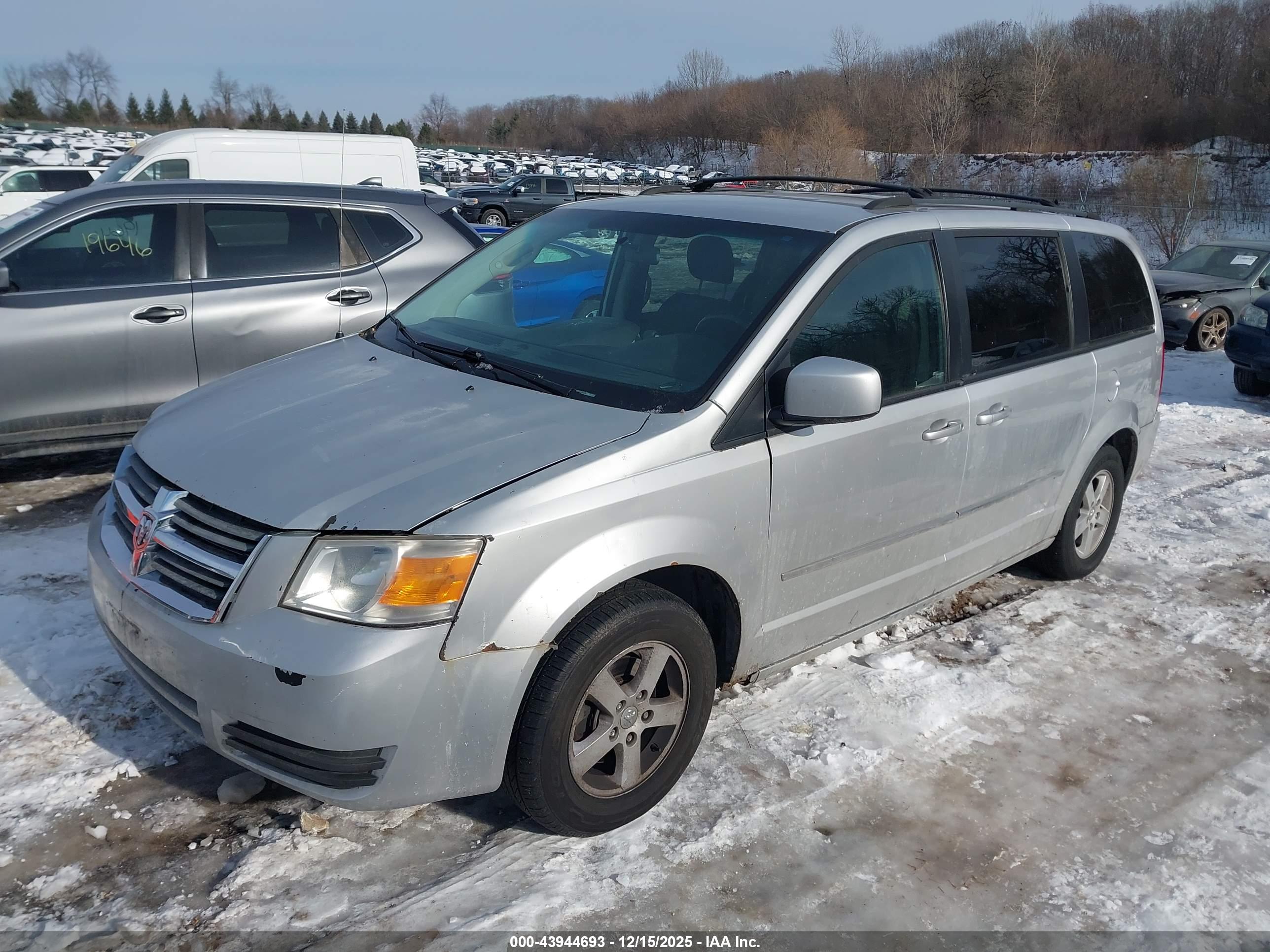 DODGE GRAND image 2