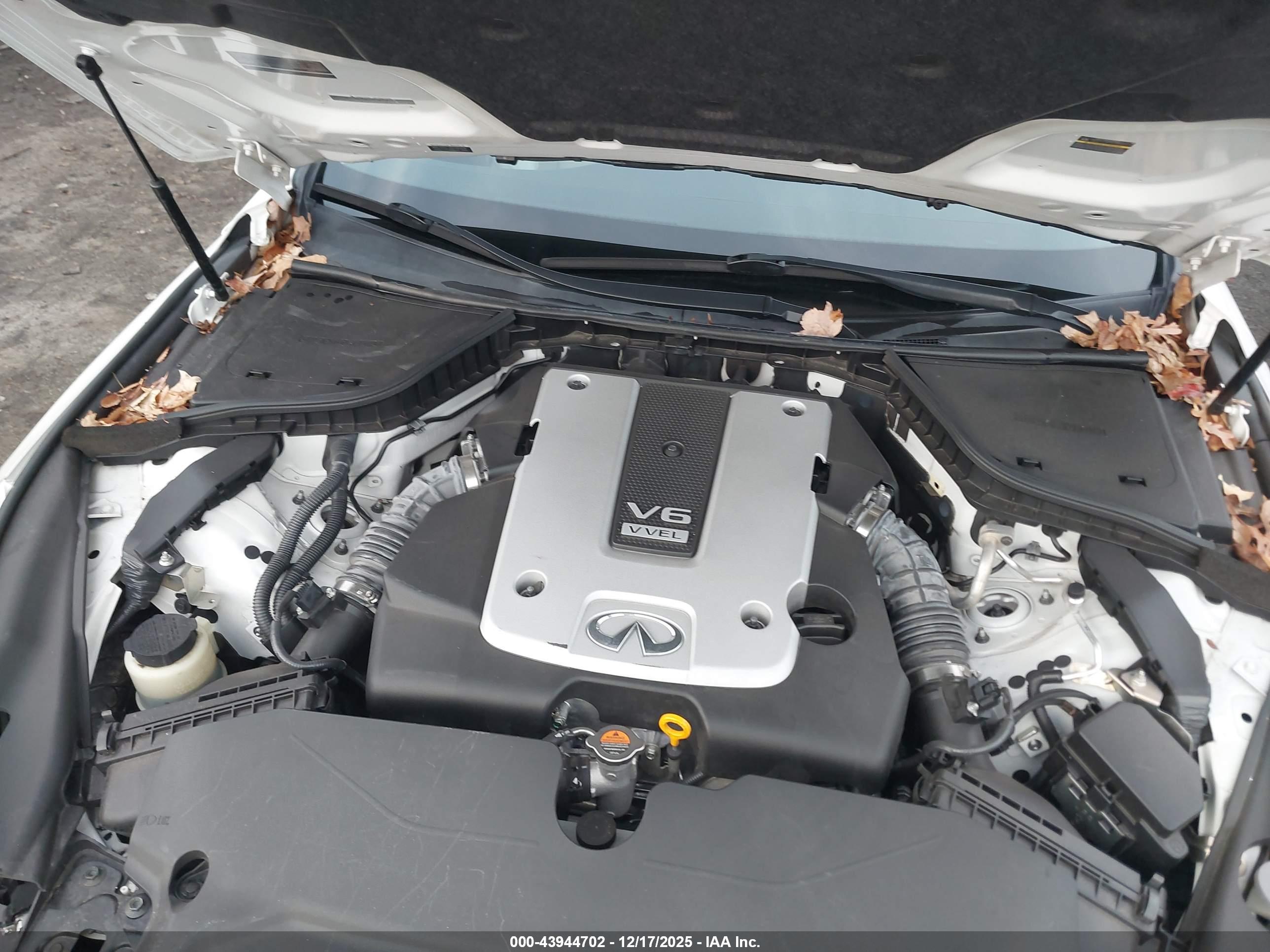 INFINITI Q50 image 10