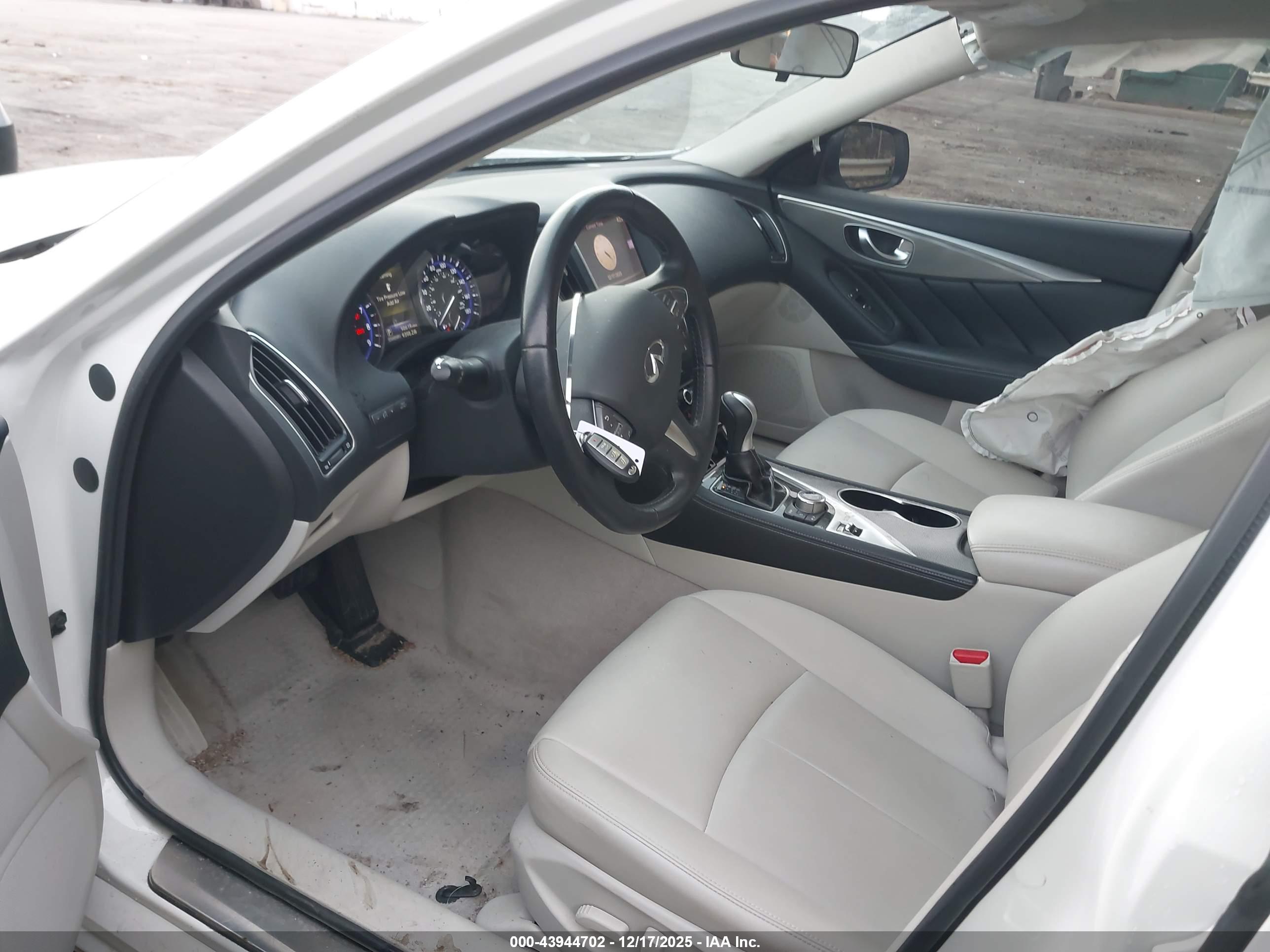 INFINITI Q50 image 5