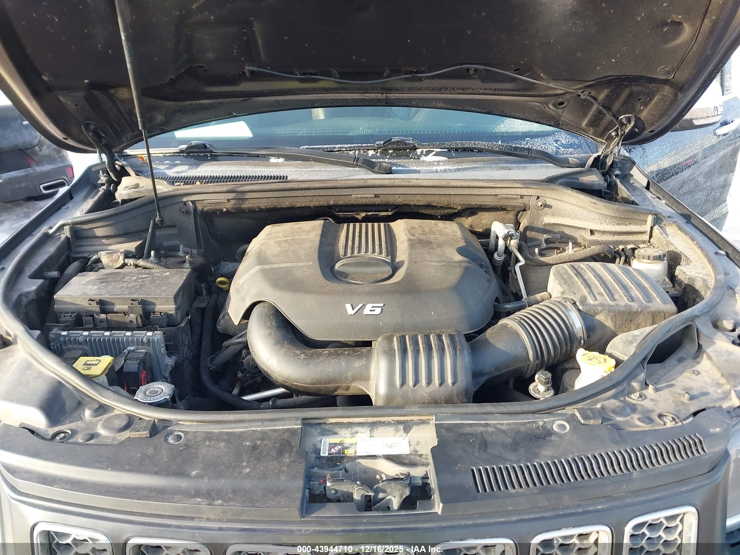 JEEP GRAND image 10