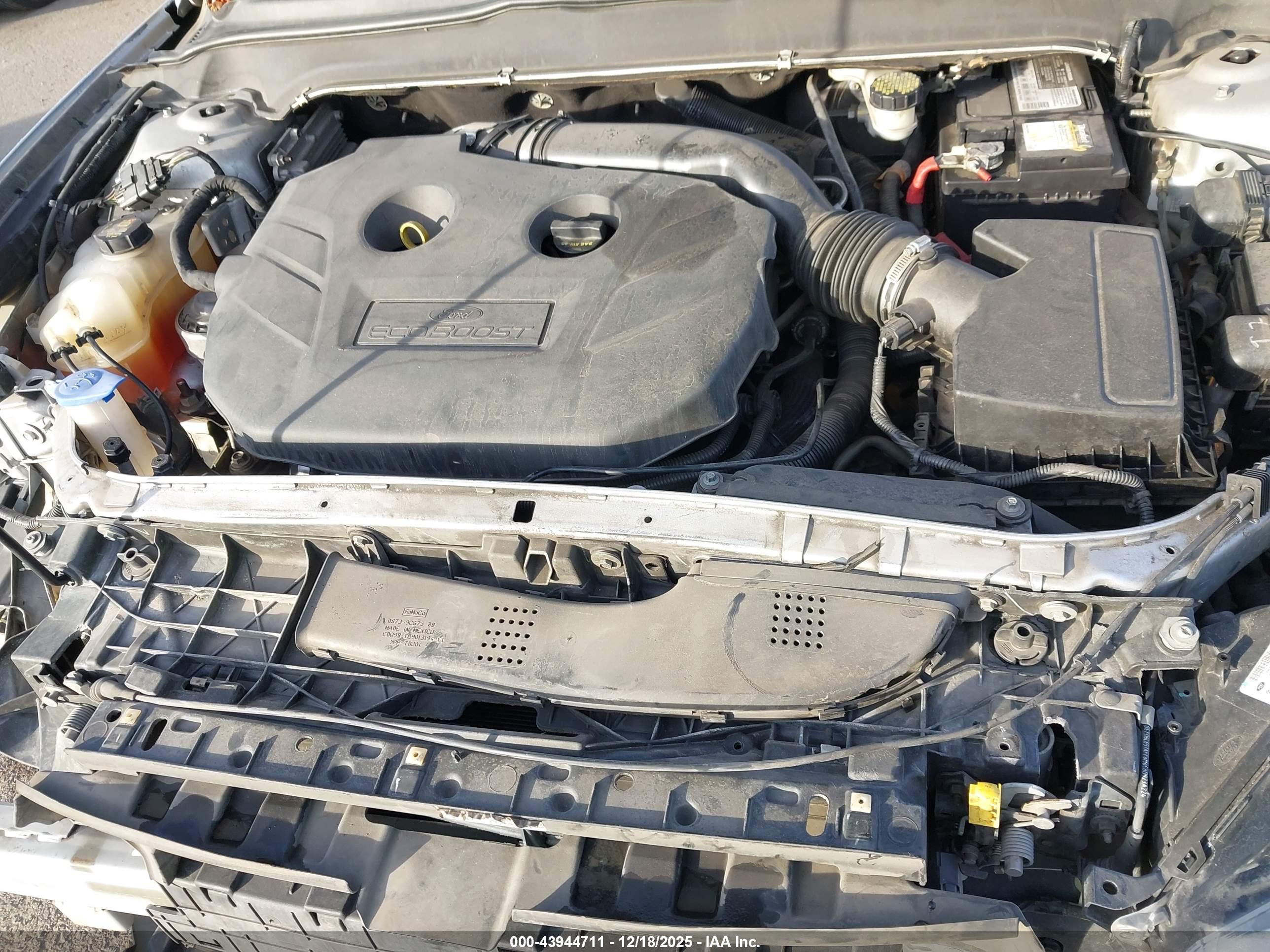 FORD FUSION image 10