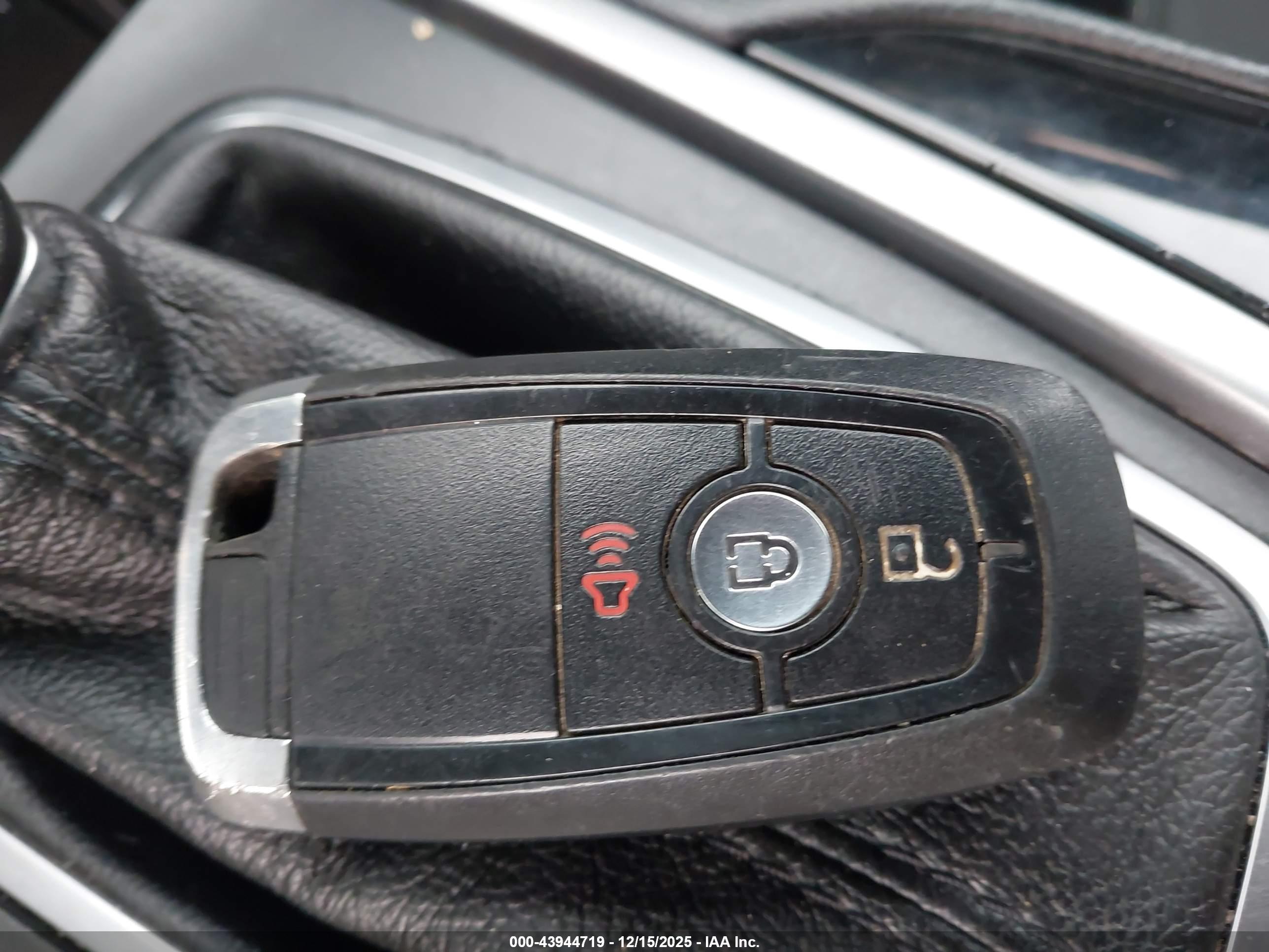 FORD EDGE image 11