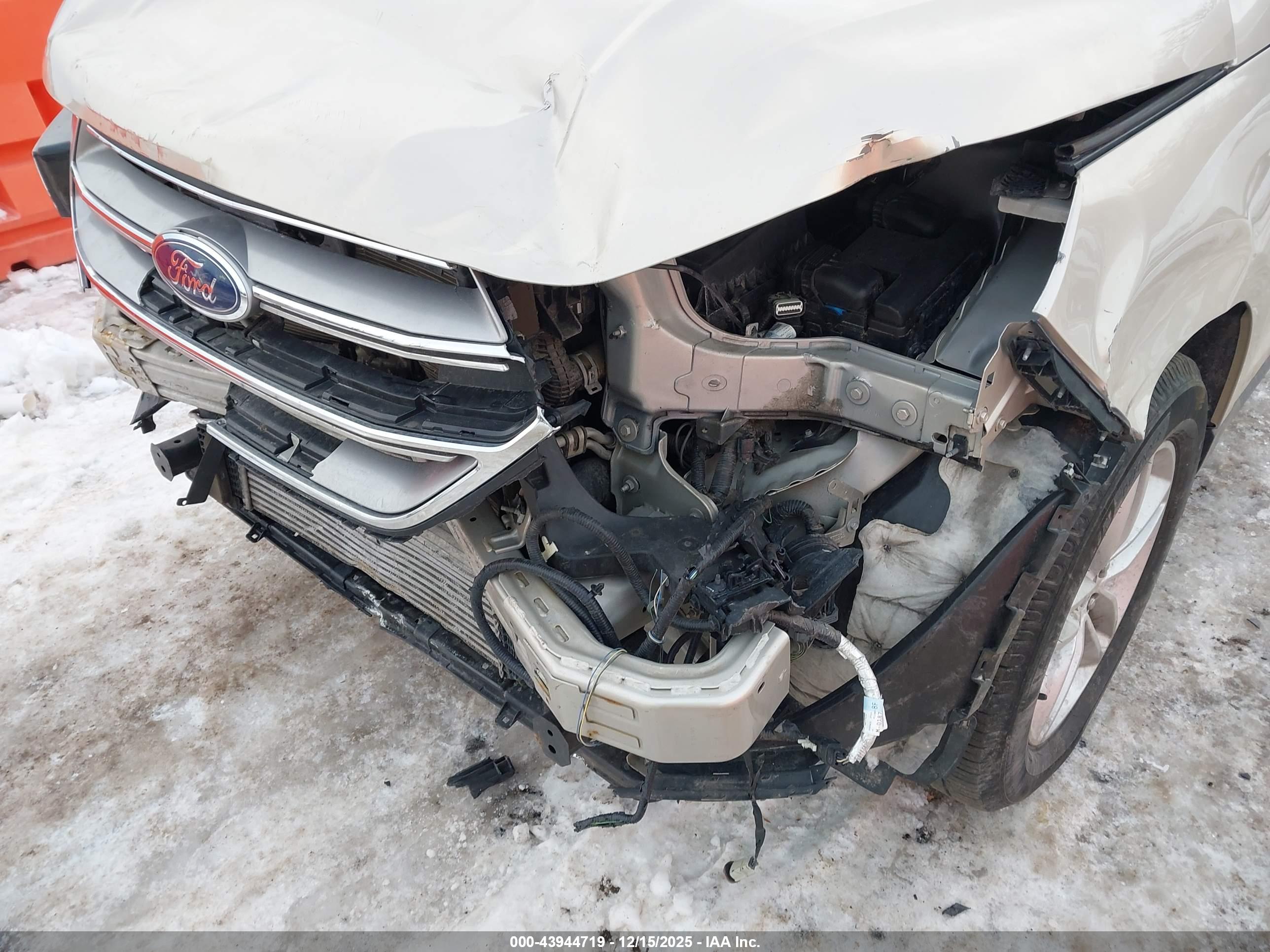 FORD EDGE image 6