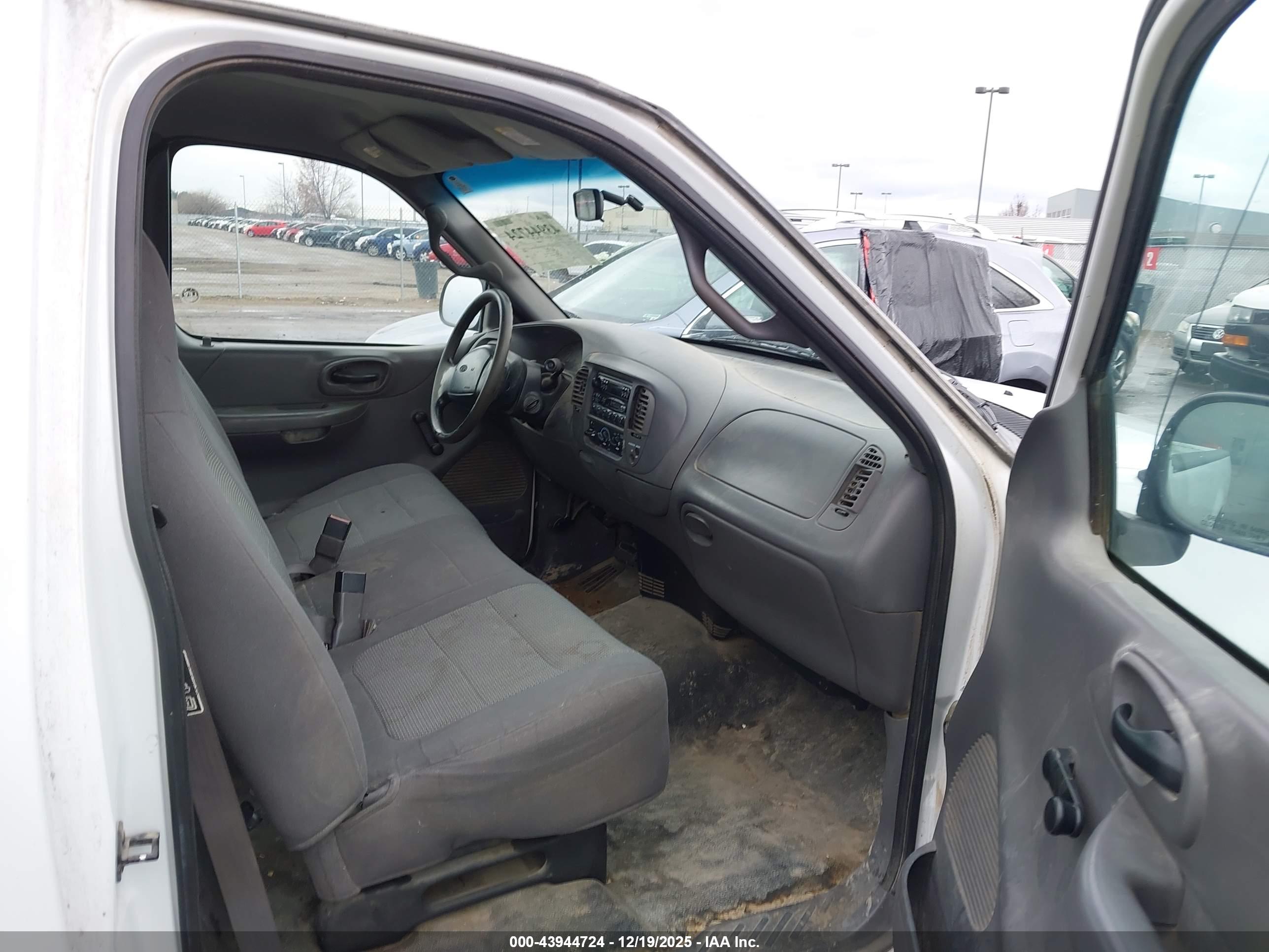 FORD F-150 image 5