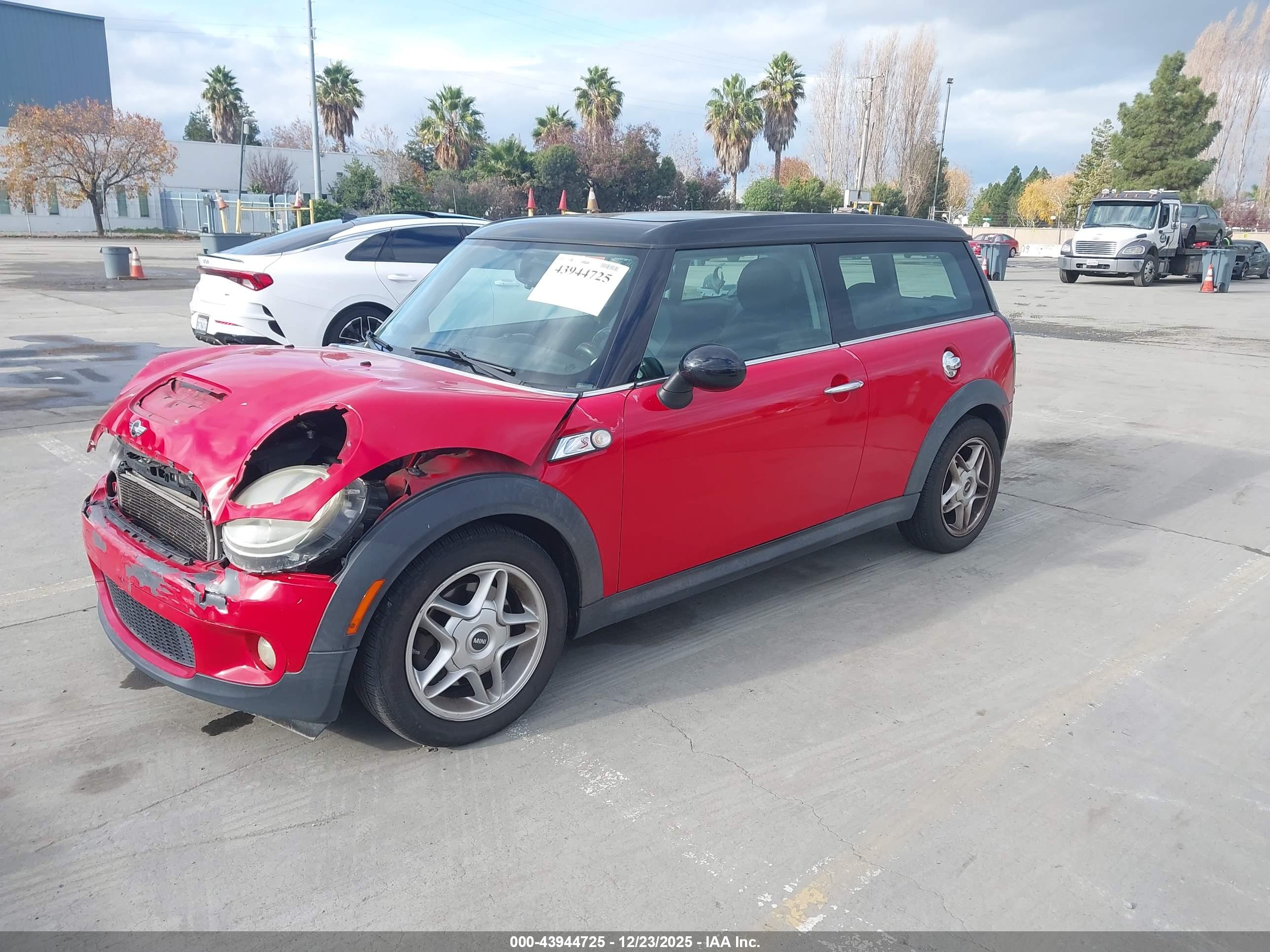 MINI COOPER image 2